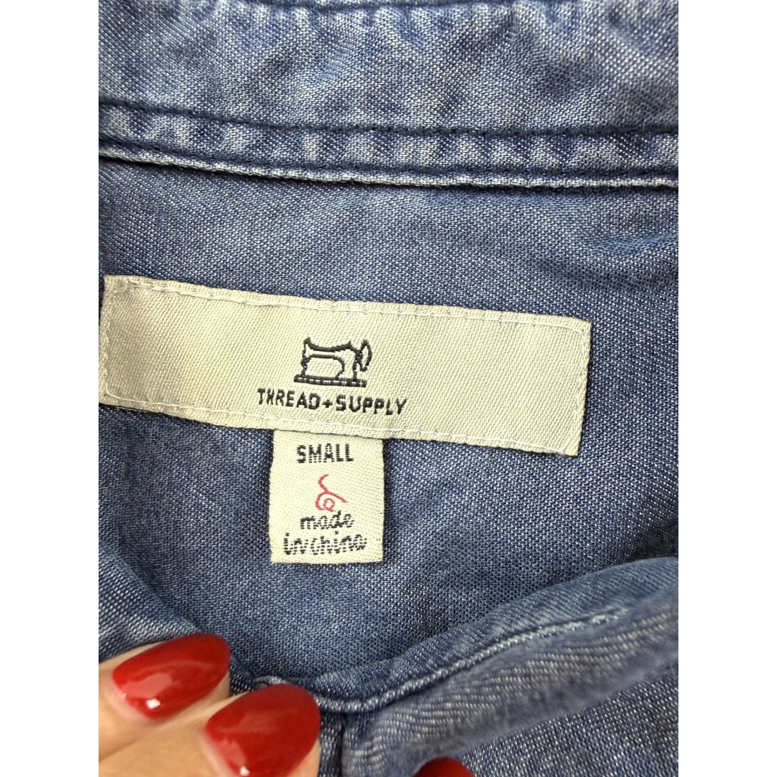Vintage VINTAGE? No. Thread + Supply Dress Womens Small Blue Chambray Button Front Shirt Pockets Size S / US 4 / IT 40 - 4 Thumbnail
