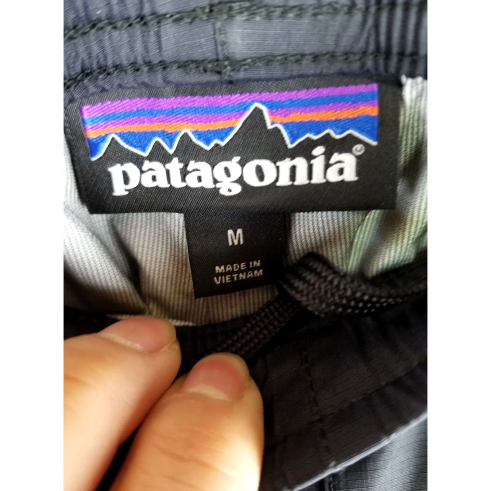 Patagonia VINTAGE PATAGONIA H2NO RAIN HIKING RIPSTOP WATERPROOF BLACK PANTS SZ MEDIUM Men Pants M Black 32/42 Jogger Size US 31 - 6 Thumbnail