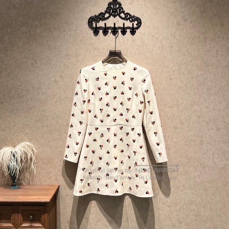Valentino Valentino Beige beaded dress with rhinestones Size M / US 6-8 / IT 42-44 - 1 Thumbnail