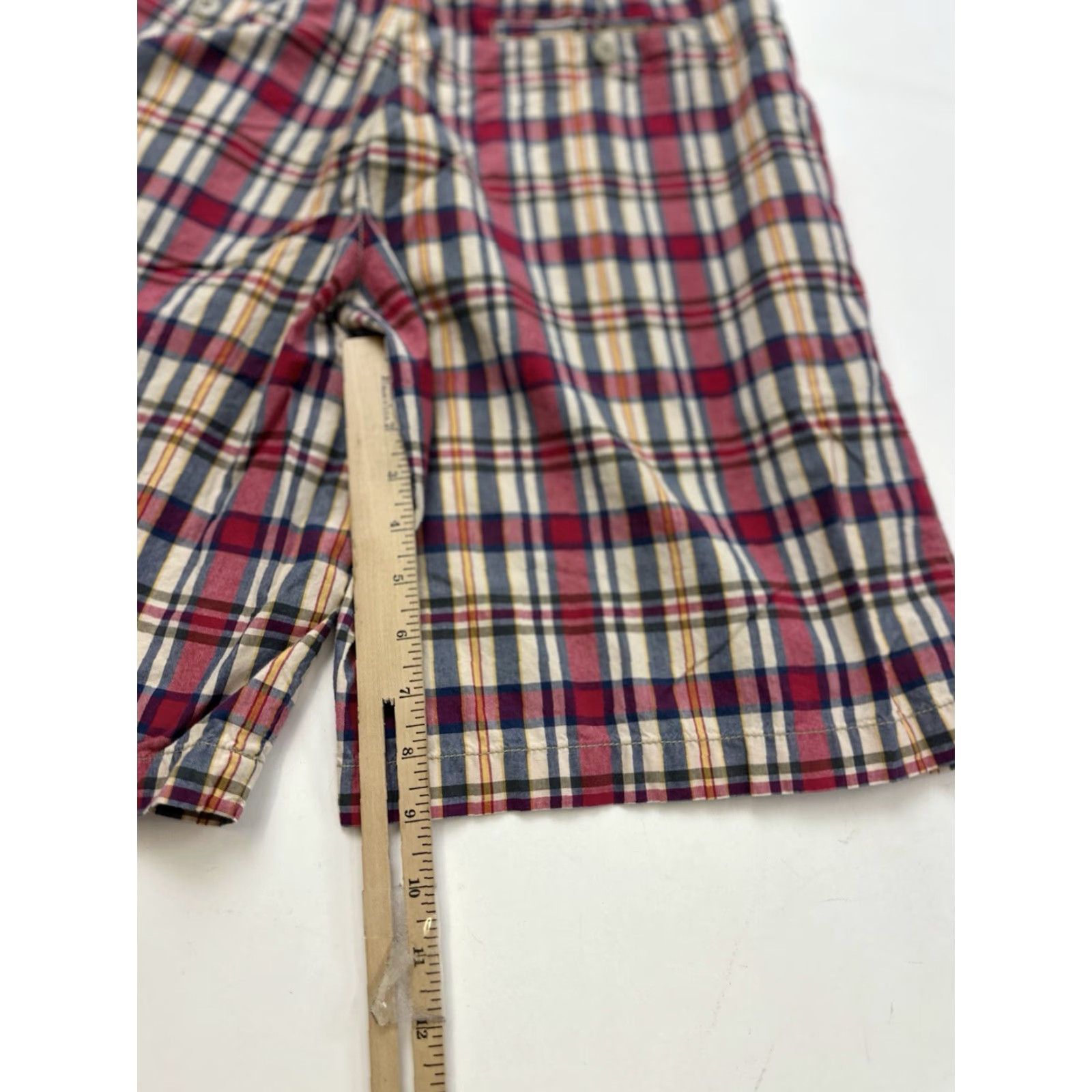 Saks Fifth Avenue VINTAGE Saks Fifth Ave Shorts Mens 34 Red Plaid Chino Size US 34 / EU 50 - 6 Thumbnail