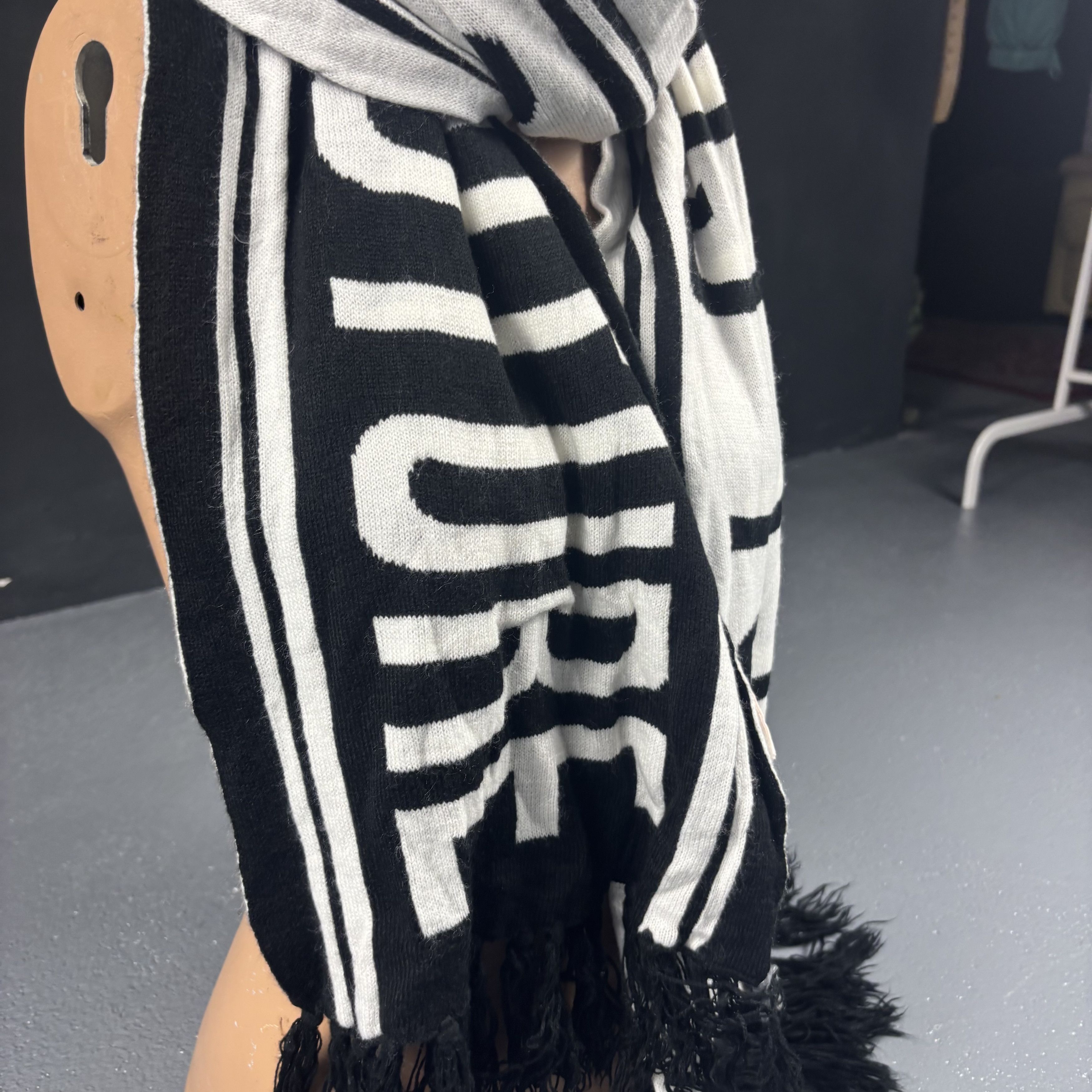 Juicy Couture Juicy Couture Scarf Size ONE SIZE - 1 Thumbnail