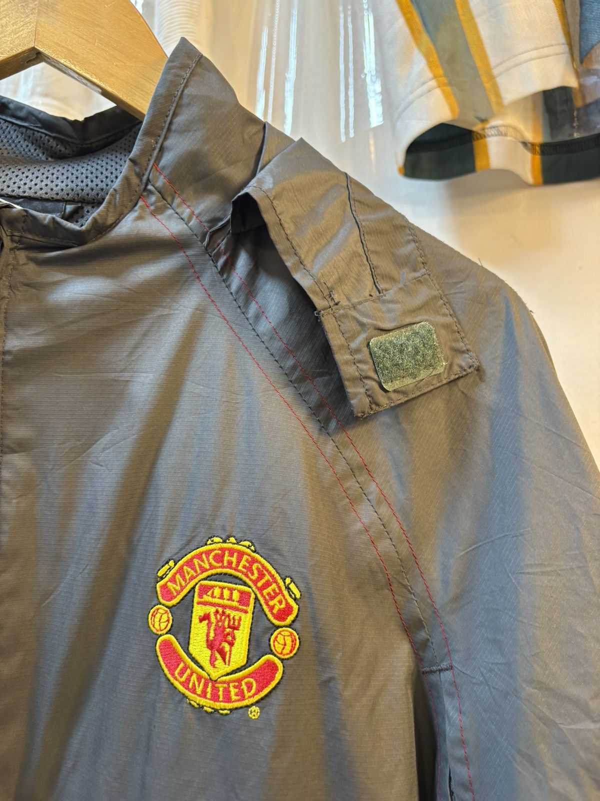 Nike Vintage Y2K Manchester United Tracksuit Size US M / EU 48-50 / 2 - 11 Thumbnail