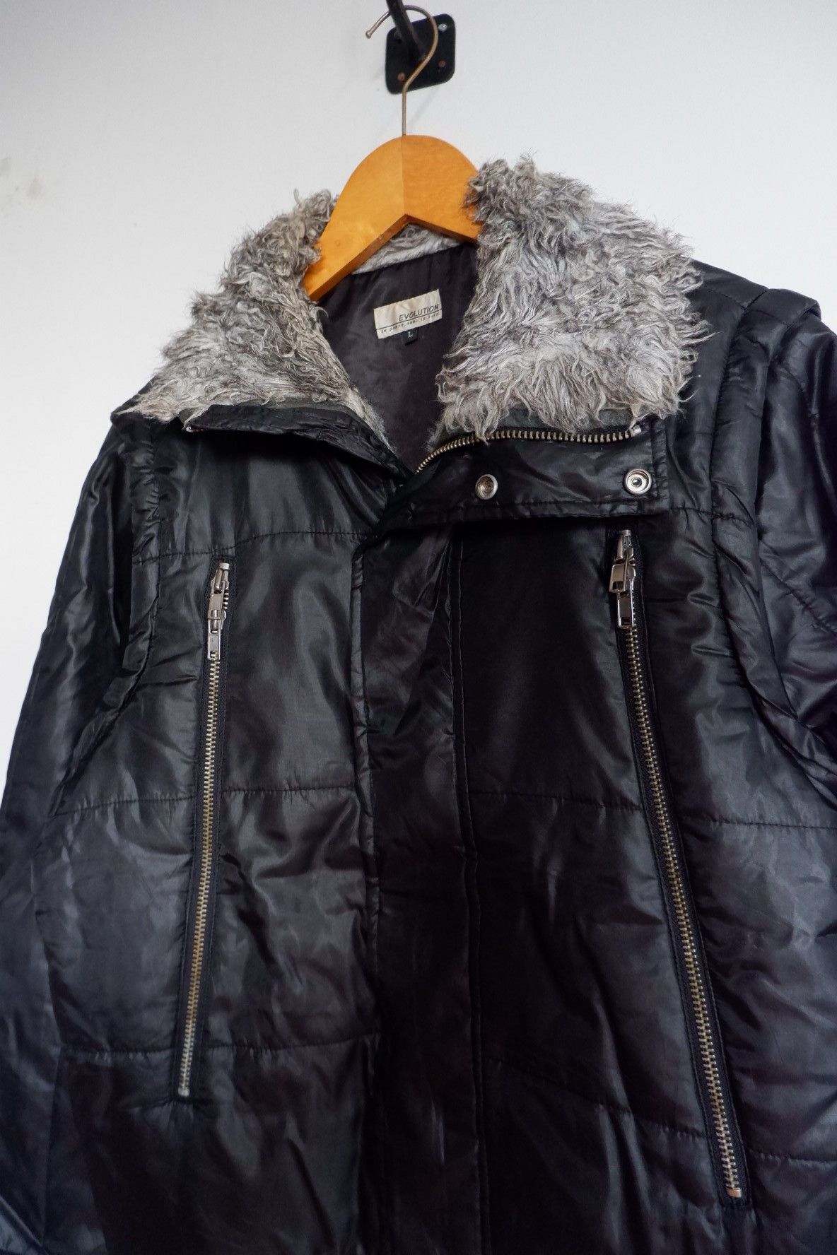Tornado Mart Vintage Evolution Faux Fur Neck Puffer Jacket Size US L / EU 52-54 / 3 - 5 Thumbnail