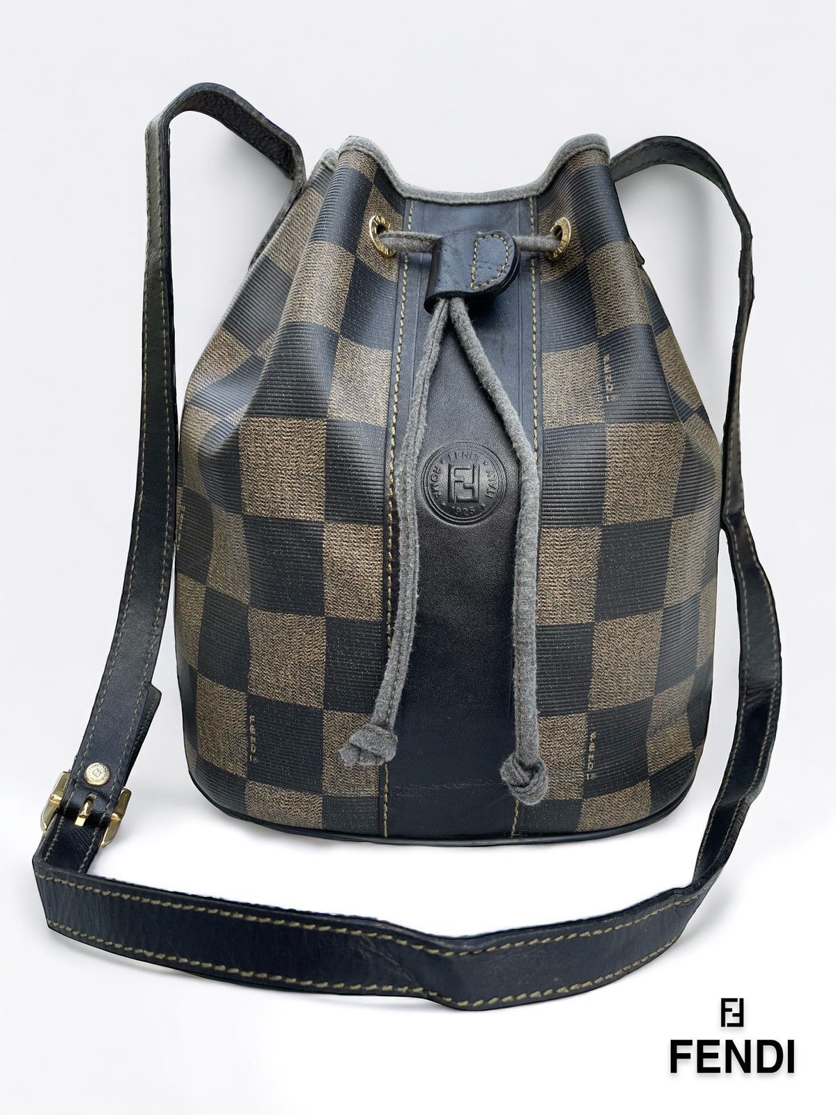 Fendi 🔥VINTAGE 90'S FENDI ROMA ITALY PEQUIN CHECK BUCKET BAG Size ONE SIZE - 1 Thumbnail