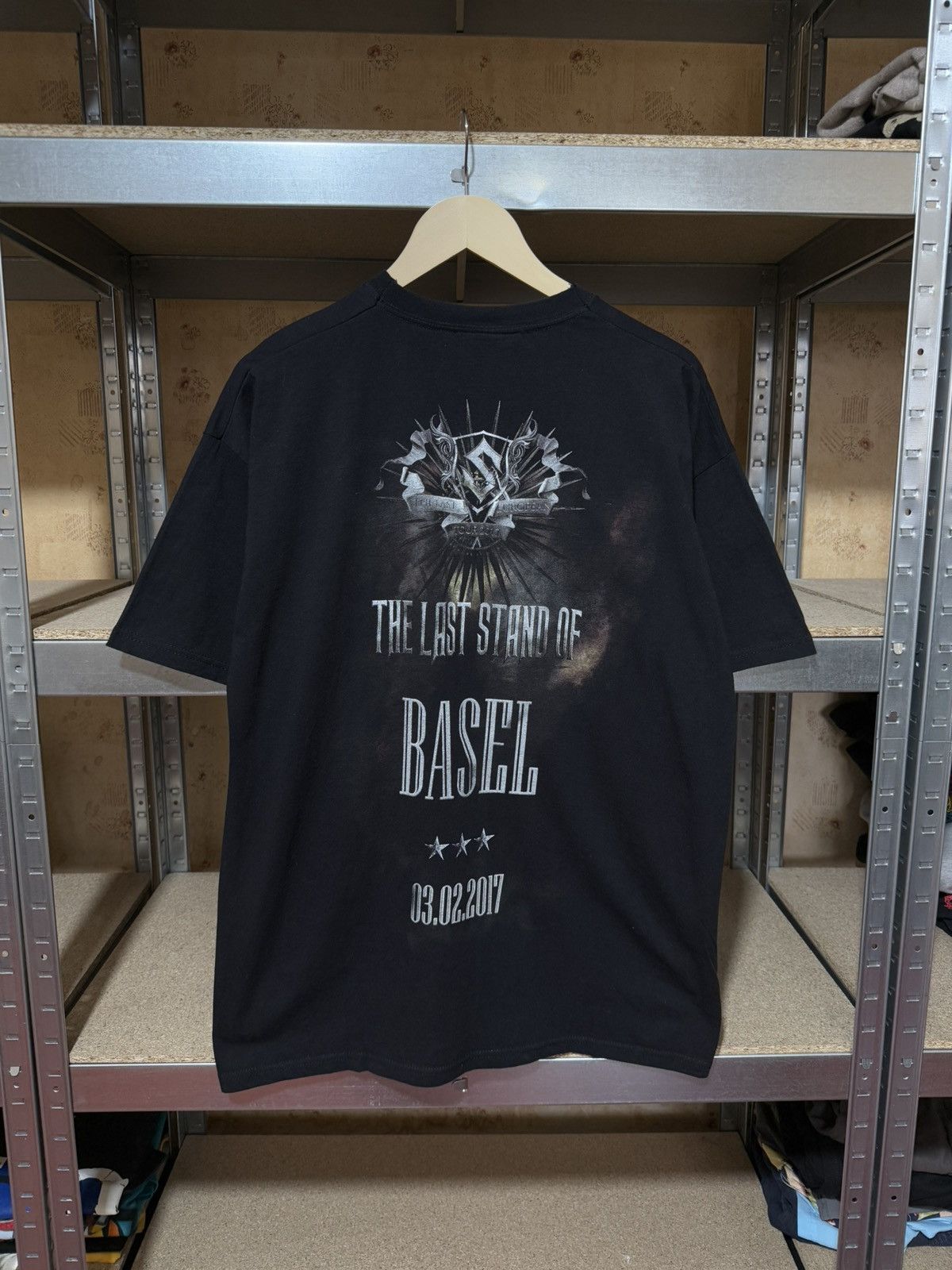 Band Tees × Vintage Vintage Sabaton The Last Stand Of Basel Tour 2017 T-Shirt Size US XL / EU 56 / 4 - 2 Thumbnail