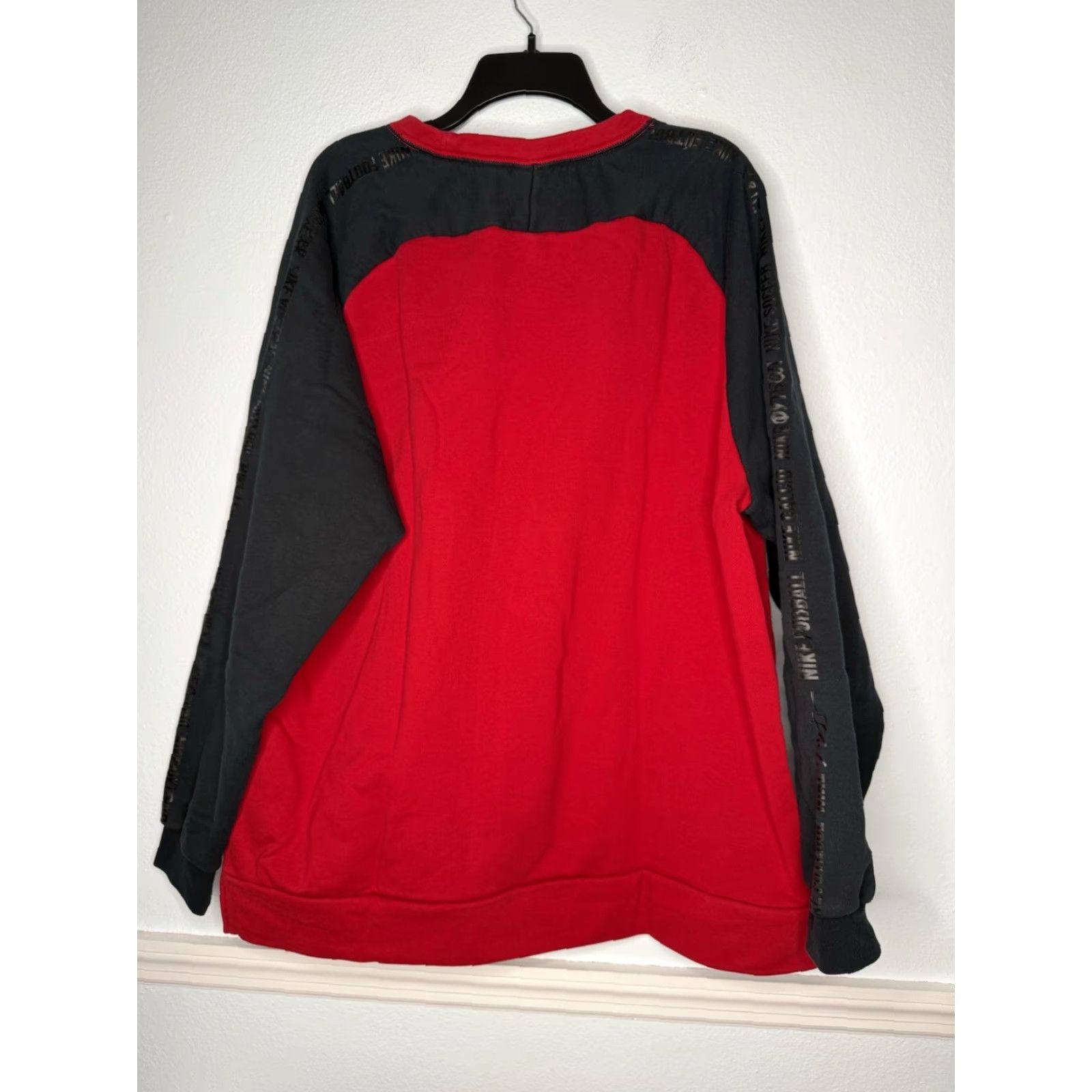 Nike Nike FC Sweatshirt Mens 2XL Red Crew Neck Pullover Soccer Football Nike FC Logo Sweatshirt Size US XXL / EU 58 / 5 - 2 Thumbnail