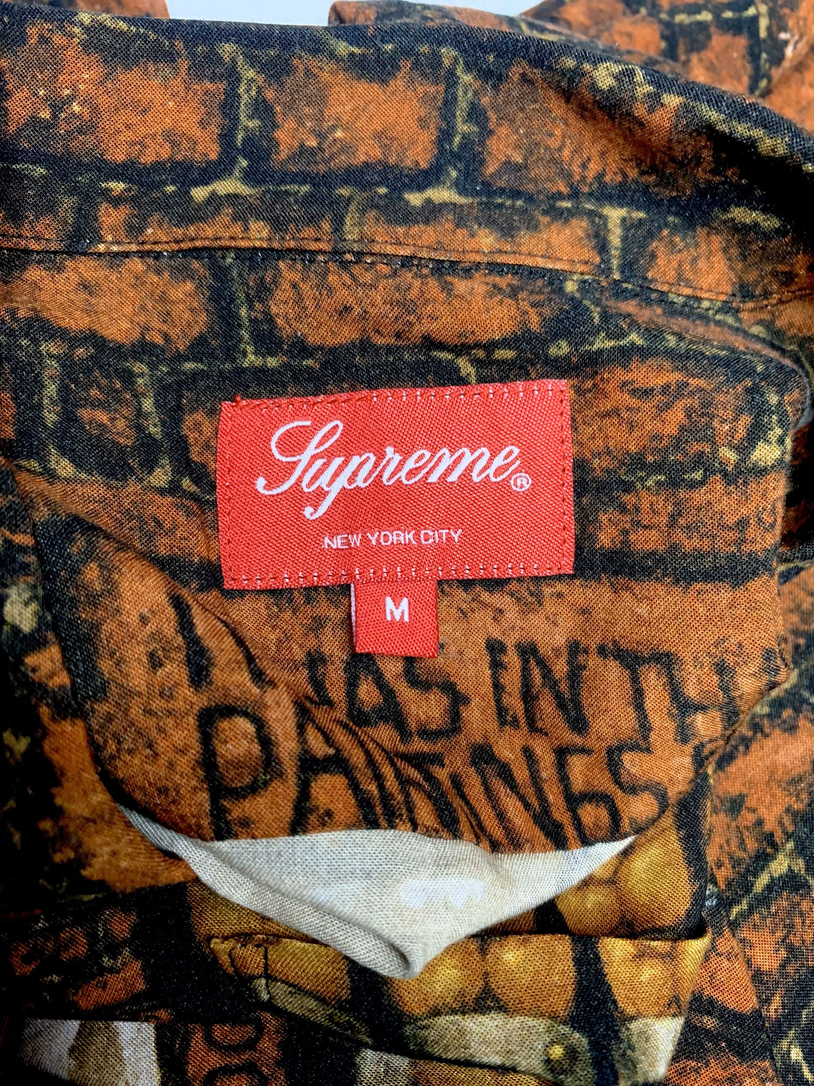 Supreme Supreme SS19 Secret World Rayon (MED) Size US M / EU 48-50 / 2 - 7 Thumbnail
