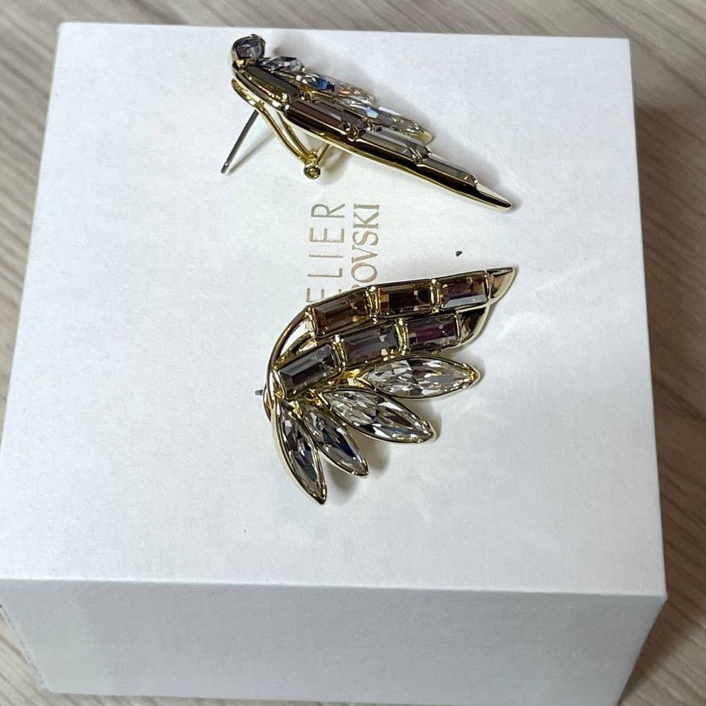 Swarovski Swarovski Atelier Wonder Woman stud earrings Size ONE SIZE - 3 Thumbnail
