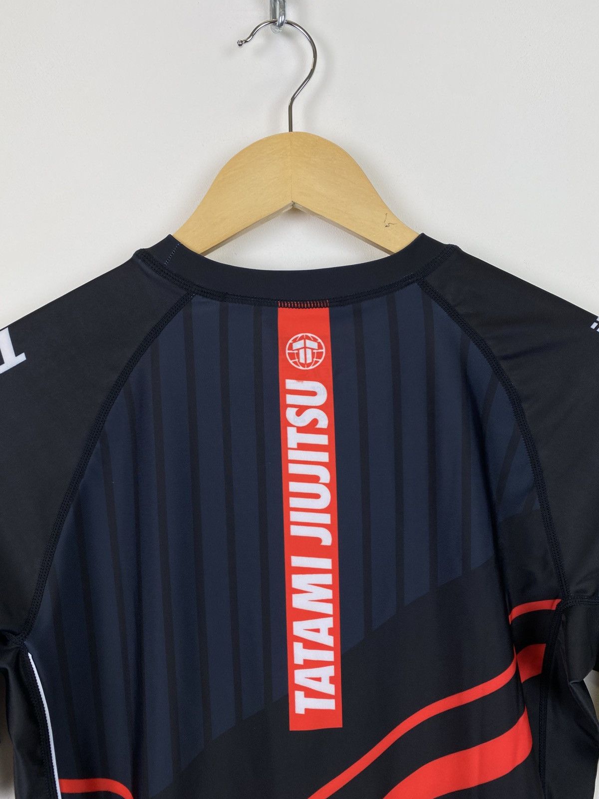 Other Tatami Fightwear Jiu-Jitsu T-Shirt Jersey Short Sleeve Sz L Size US L / EU 52-54 / 3 - 9 Thumbnail