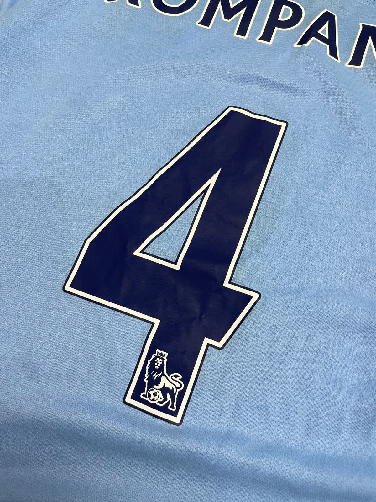 Umbro Rare2011 Manchester City Umbro Jersey Long Sleeve #4 KOMPANY Size US L / EU 52-54 / 3 - 8 Thumbnail