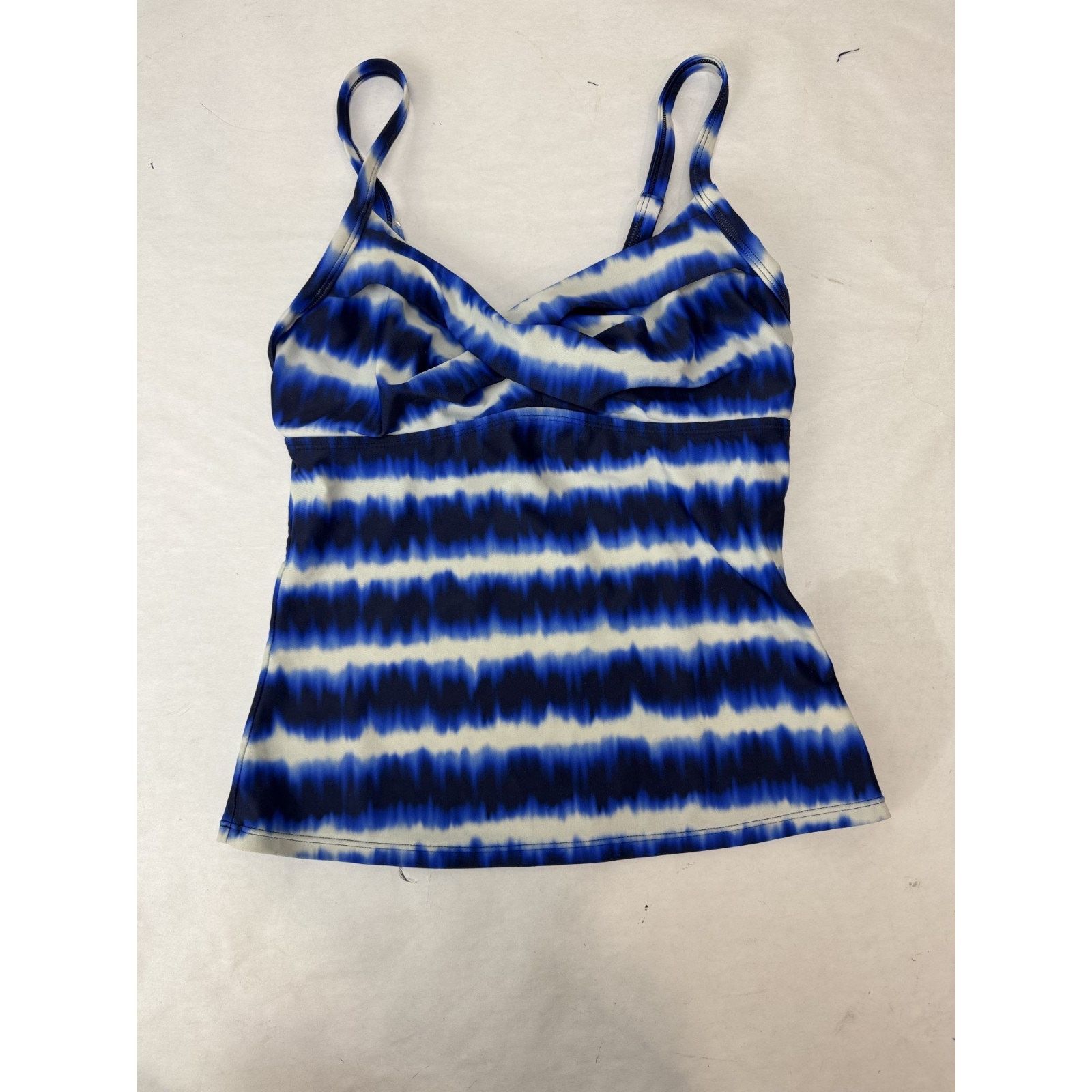 Athleta Athleta Del Mar Twister Tankini Top Size 32D /DD Blue White Size ONE SIZE - 1 Thumbnail