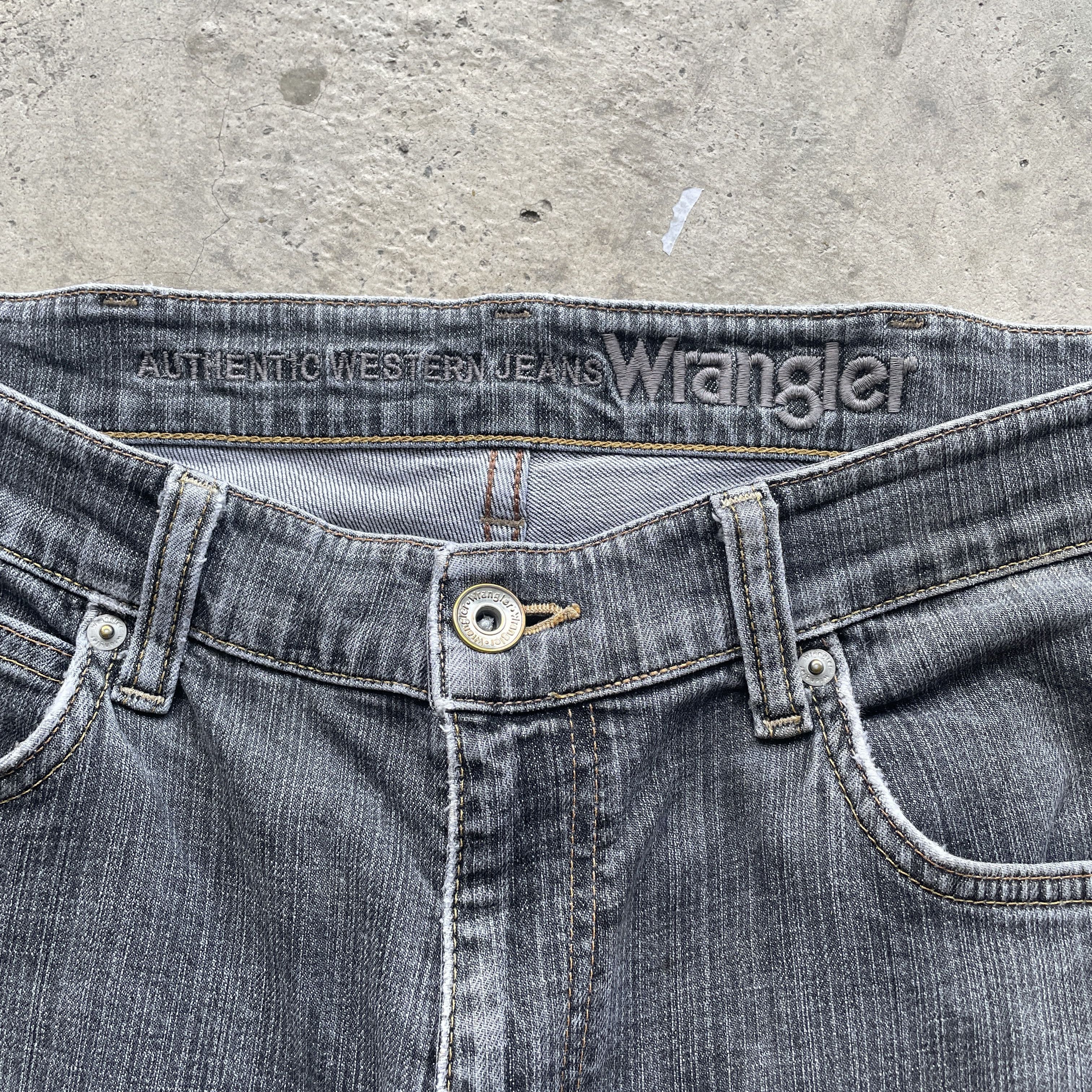 Wrangler VINTAGE WRANGLER FADED BLACK DISTRESSED DENIM PANTS JEAN W33 Size US 33 - 7 Thumbnail
