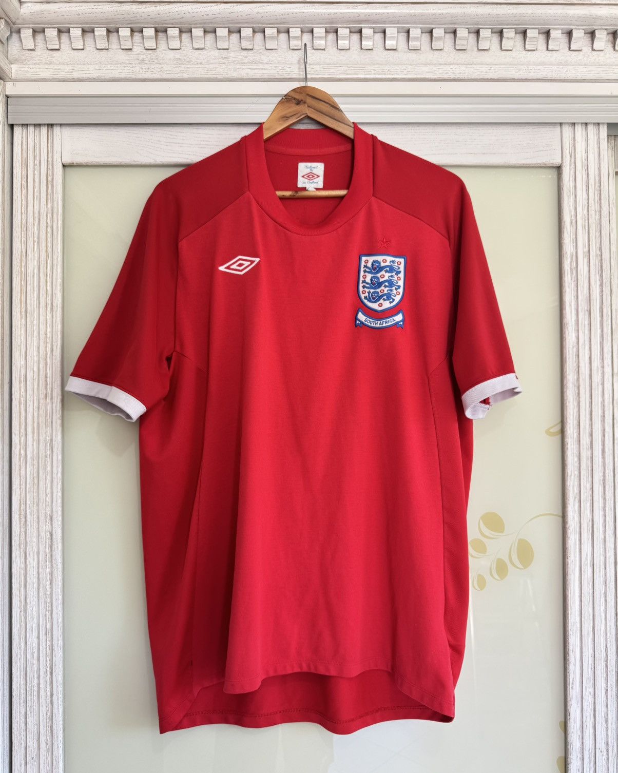 Umbro Defoe #9 England 2010 South Africa World Cup Soccer Jersey Size US XL / EU 56 / 4 - 2 Thumbnail