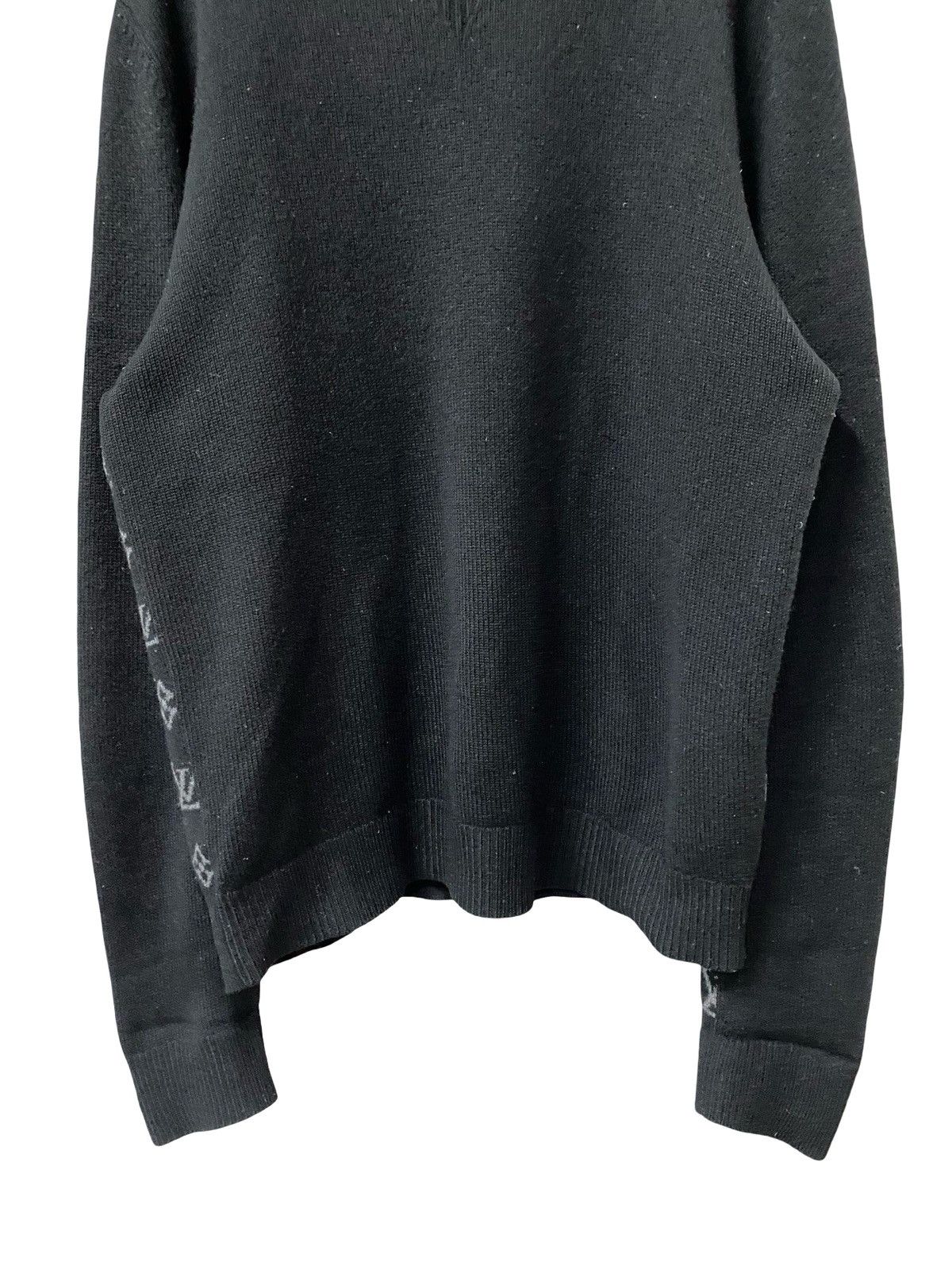 Louis Vuitton Louis Vuitton Half Monogram Cashmere Crewneck Knit Size US S / EU 44-46 / 1 - 4 Thumbnail
