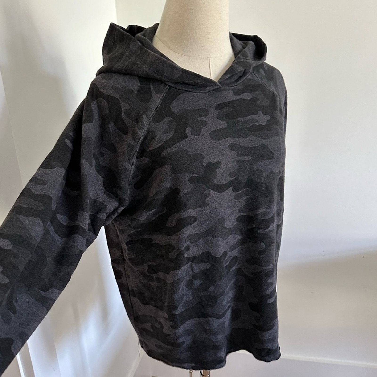 Sundry Sundry Soft Camo Stripe Sleeve Hoodie - size 2 Size M / US 6-8 / IT 42-44 - 3 Thumbnail