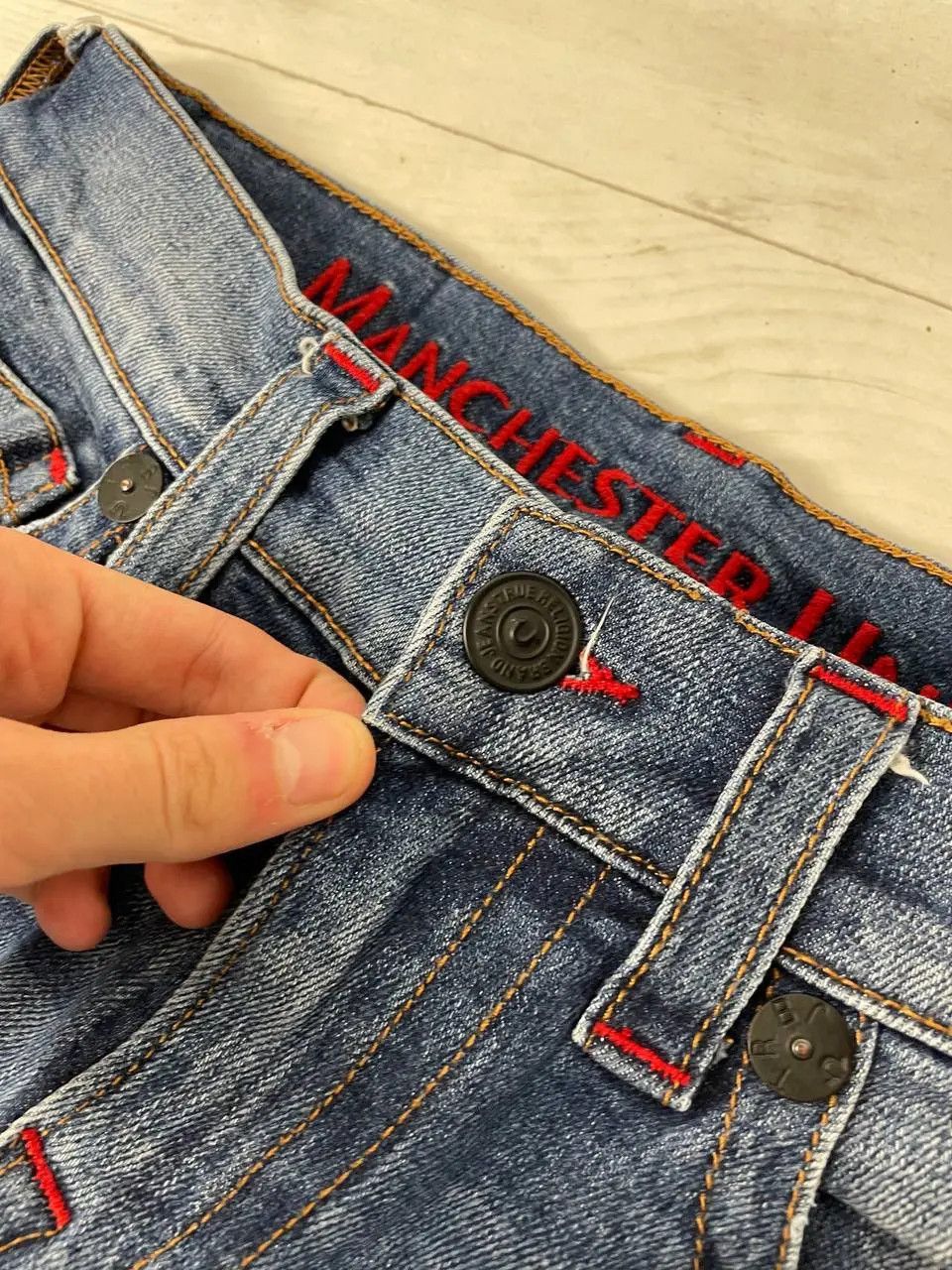 True Religion Vintage True Religion Manchester United Denim Jeans Japan Size US 30 / EU 46 - 4 Thumbnail