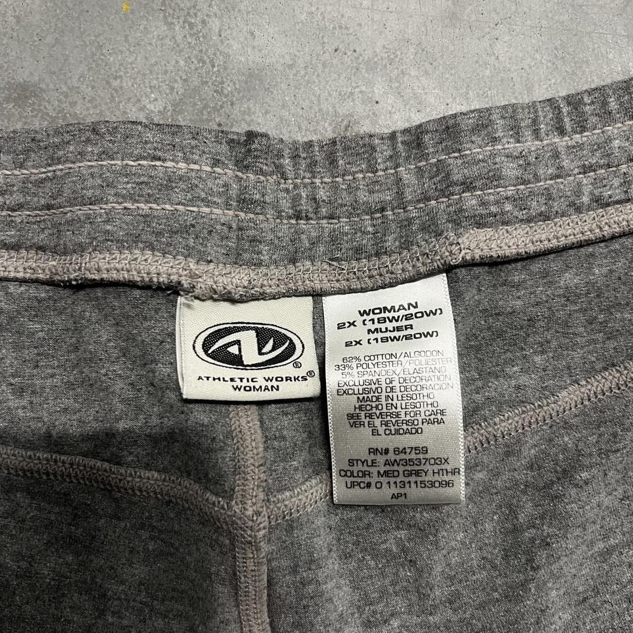 Vintage Vintage Y2K/2000s Baggy Wide Leg Grey Yoga style Sweatpants! Size US 42 / EU 58 - 6 Thumbnail
