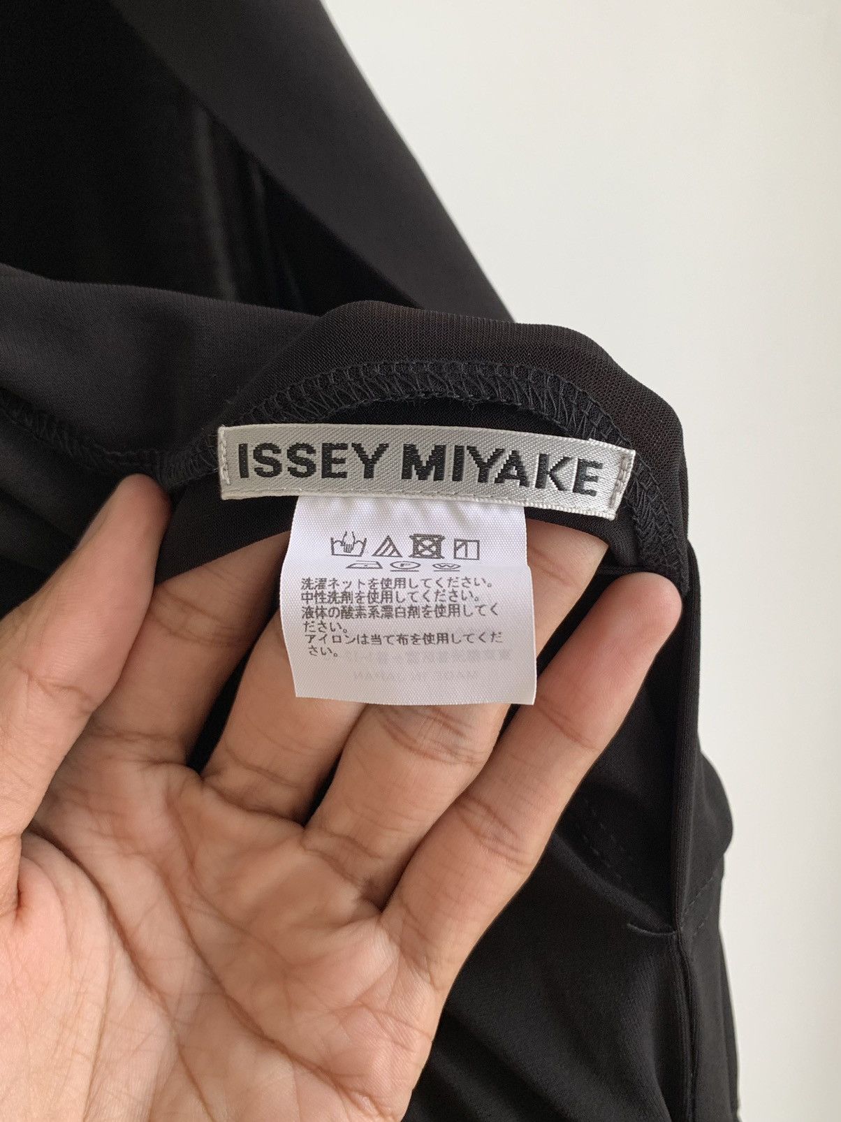 Issey Miyake Issey Miyake Sleeveless Drape Jersey Tops Size 30" / US 8 / IT 44 - 5 Thumbnail