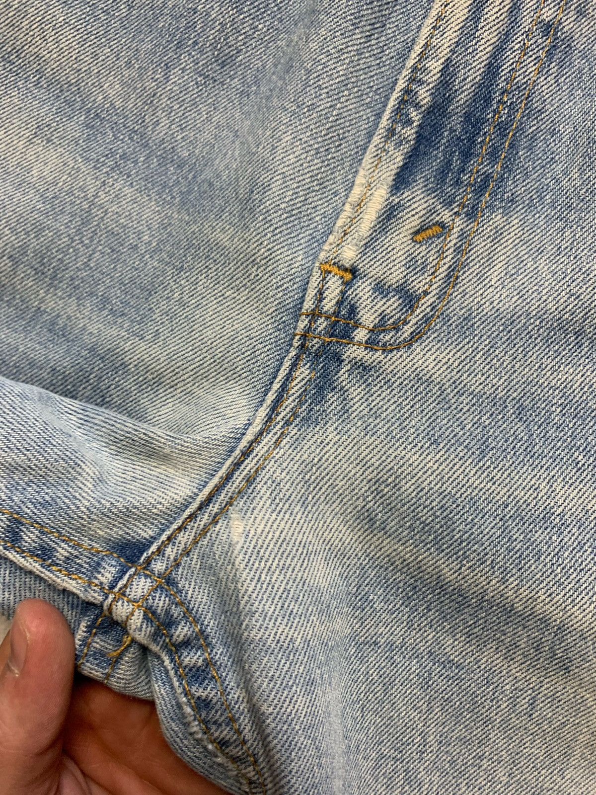 Levi's × Levi's Vintage Clothing × Vintage Levi’s vintage 505 denim jeans Size 32 Size US 32 / EU 48 - 10 Thumbnail