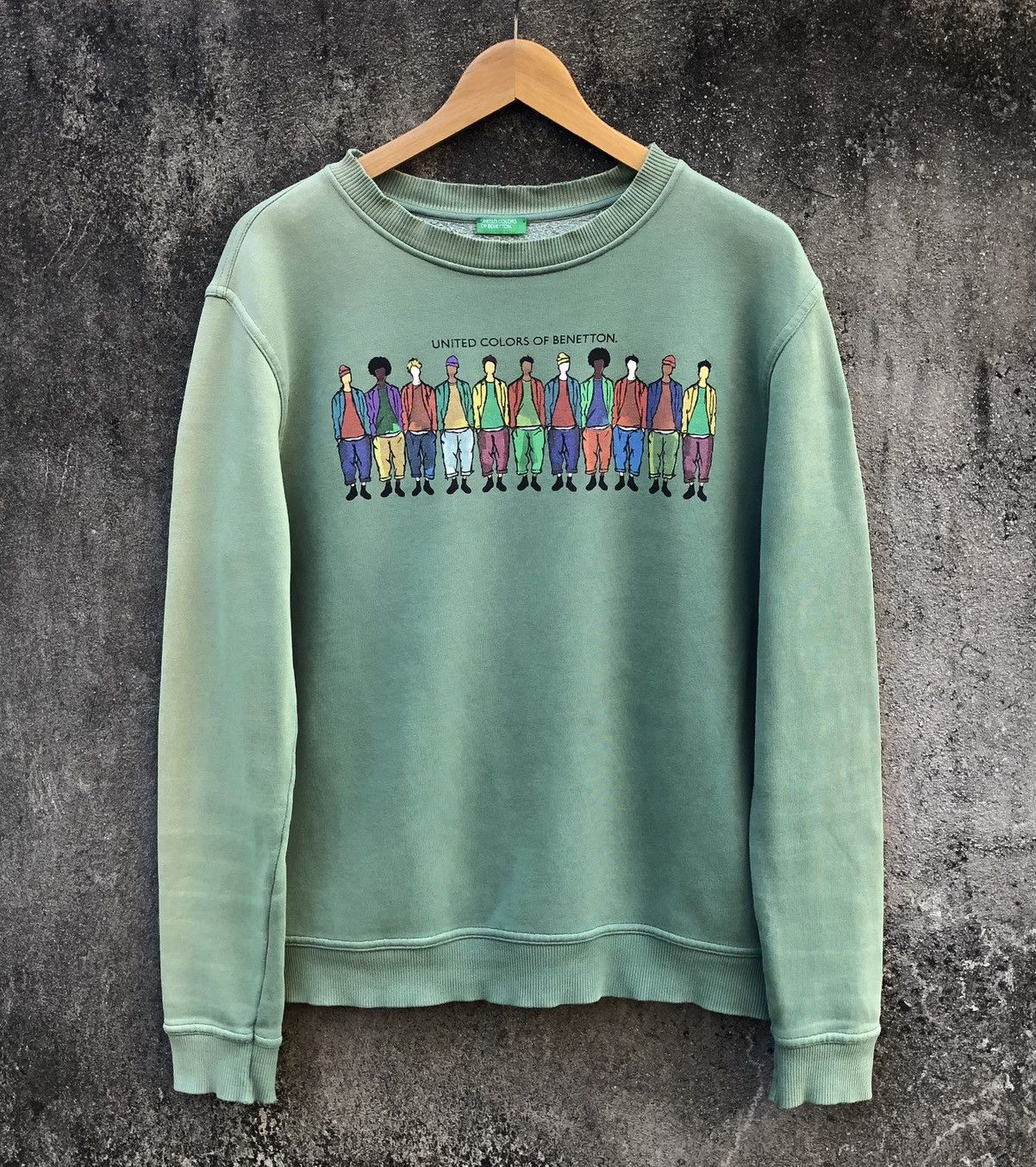 Vintage VTG THRASHED United Colours Of Benetton Crewneck Sweatshirt Size US S / EU 44-46 / 1 - 1 Thumbnail