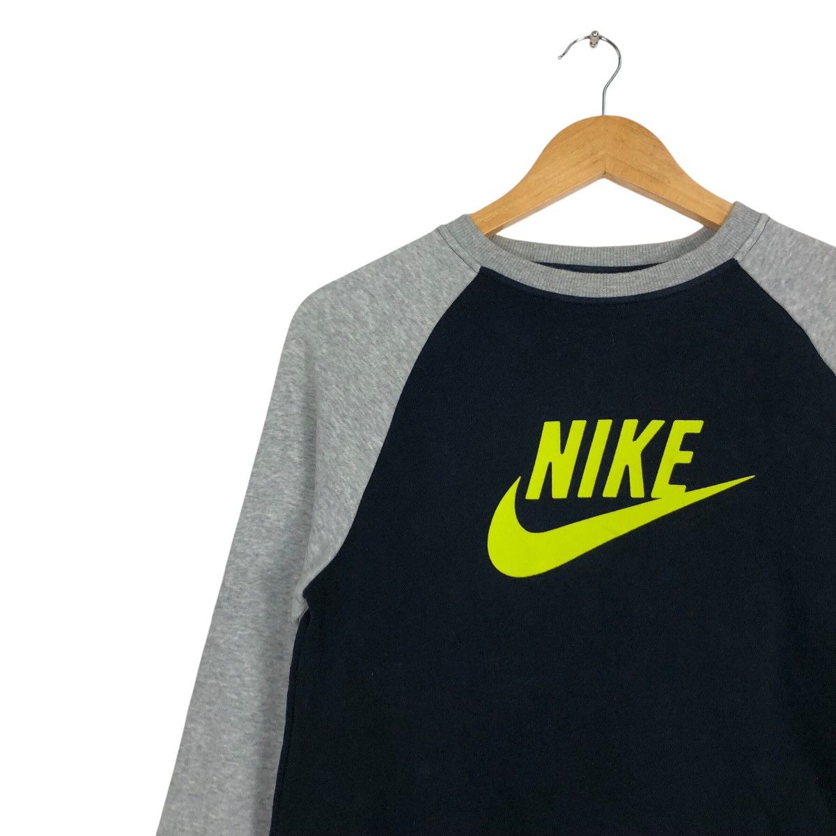 Nike × Vintage Vintage Nike Raglan Sweatshirt Rare Size US S / EU 44-46 / 1 - 6 Thumbnail
