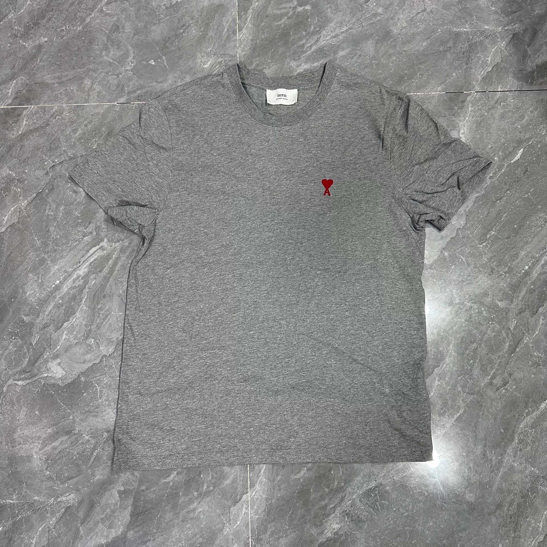 AMI AMI Paris Gray Heart Embroidery Tee Size US L / EU 52-54 / 3 - 1 Thumbnail