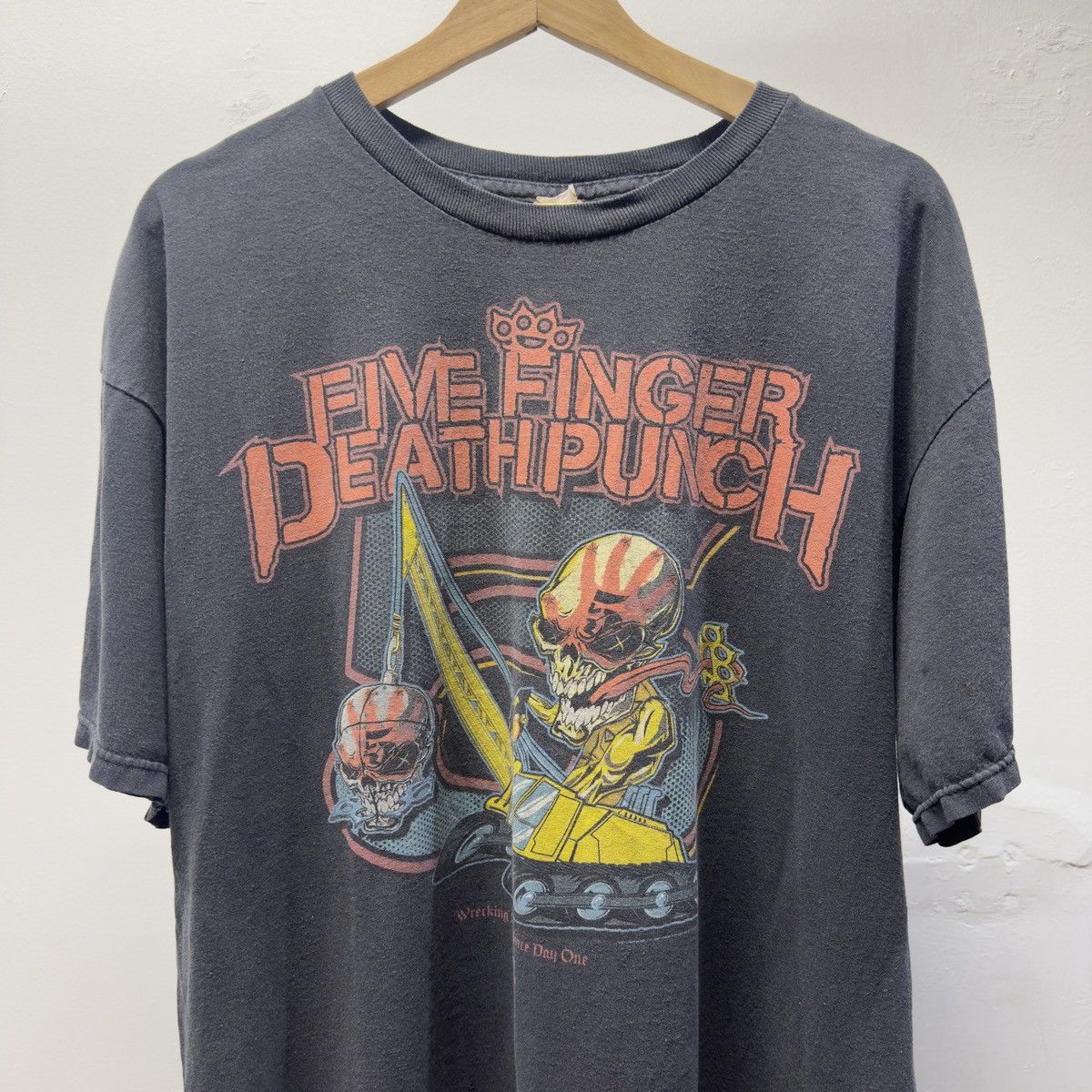 Band Tees Five Finger Death Punch Faded Band Shirt ERD Grunge Size US L / EU 52-54 / 3 - 3 Thumbnail