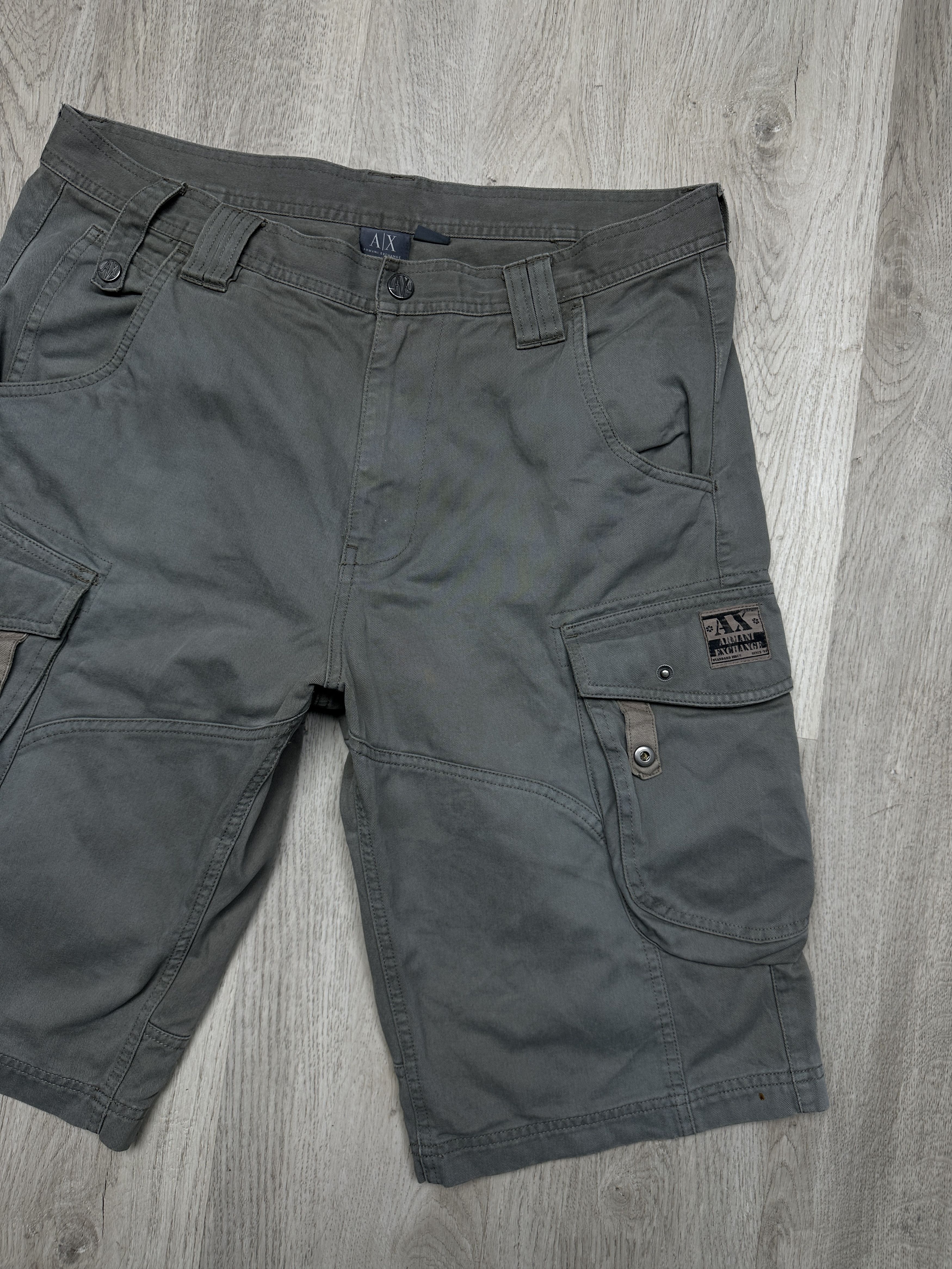 Armani Exchange Armani Exchange Mens Cargo Shorts Size US 33 - 2 Thumbnail