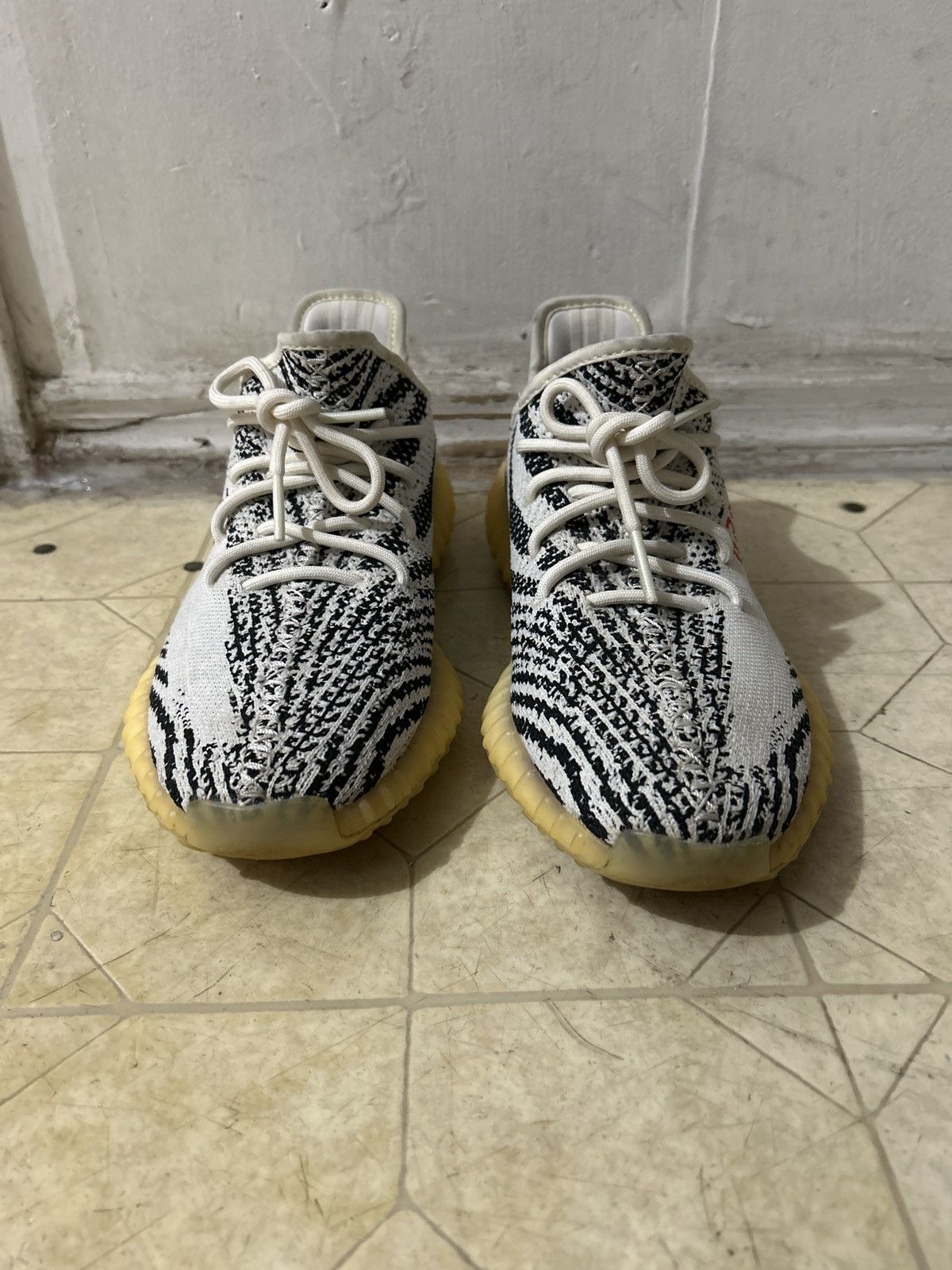 Yeezy adidas Yeezy Boost 350 V2 Zebra Size US 9 / EU 42 - 3 Thumbnail