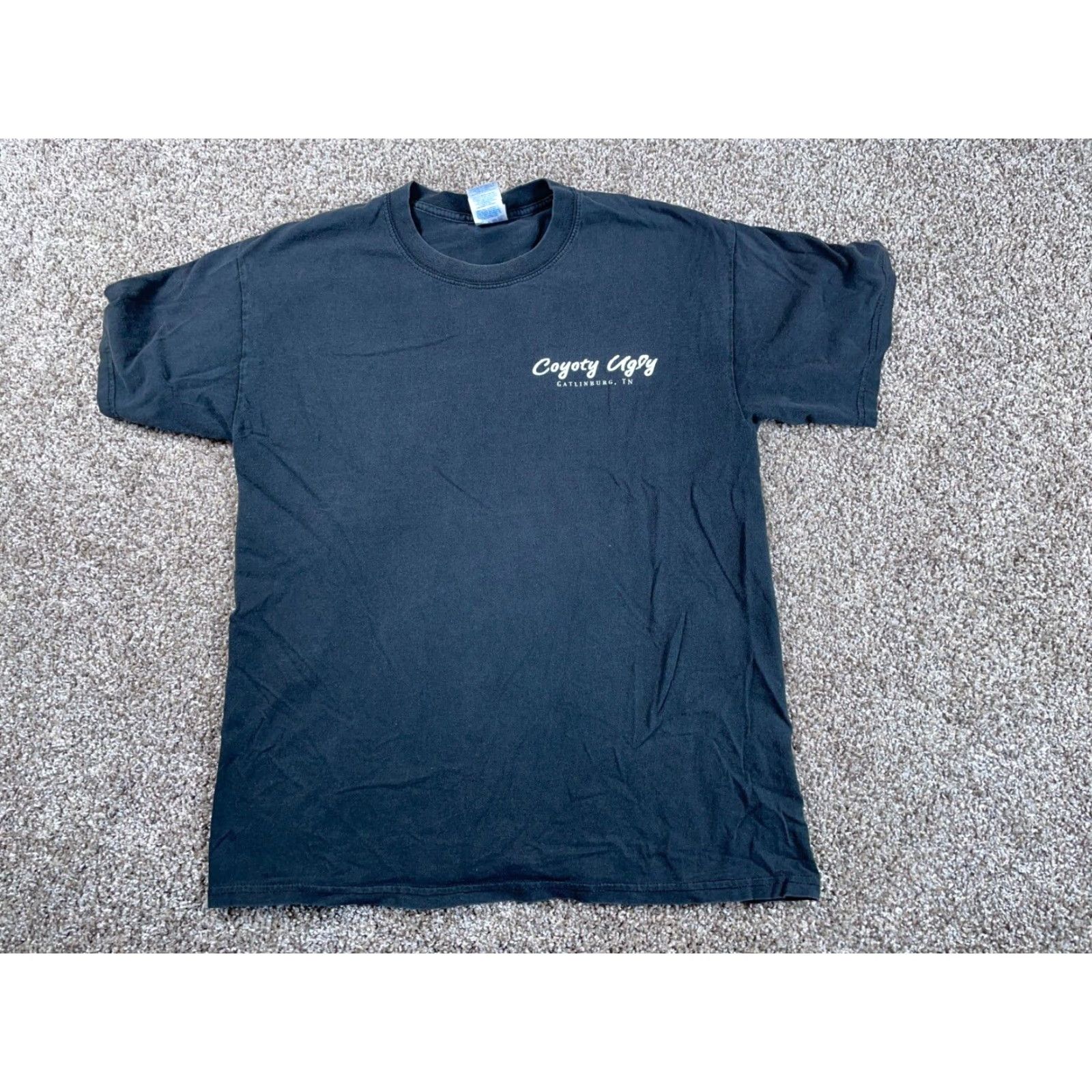 Gildan VINTAGE Gildan Coyote Ugly Script Logo T-Shirt Men Large Black Double-Sided City Retro Size US L / EU 52-54 / 3 - 3 Thumbnail