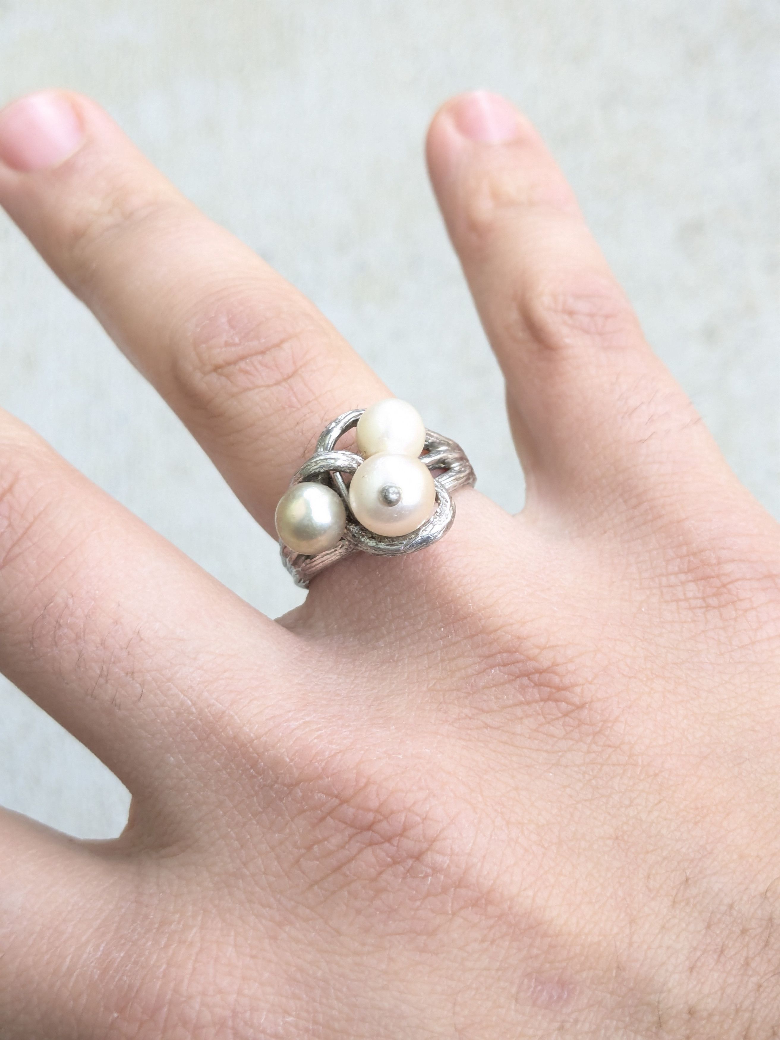 Jewelry Vintage Sterling Silver Ring 8.25 Faux Pearls Brutalist Size ONE SIZE - 9 Thumbnail