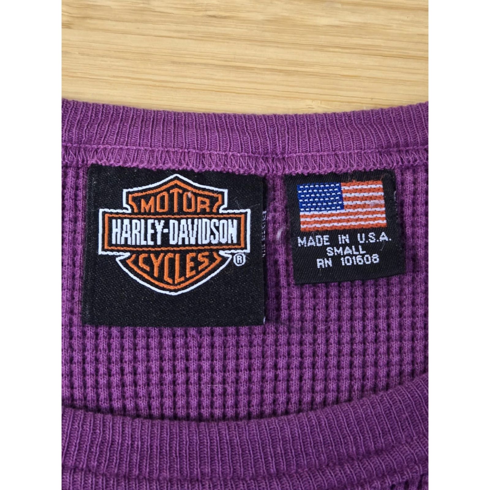 Harley Davidson VINTAGE Harley-Davidson Shirt Womens Small Purple Long Sleeve Eagle Thermal Made USA Tucson Size S / US 4 / IT 40 - 3 Thumbnail