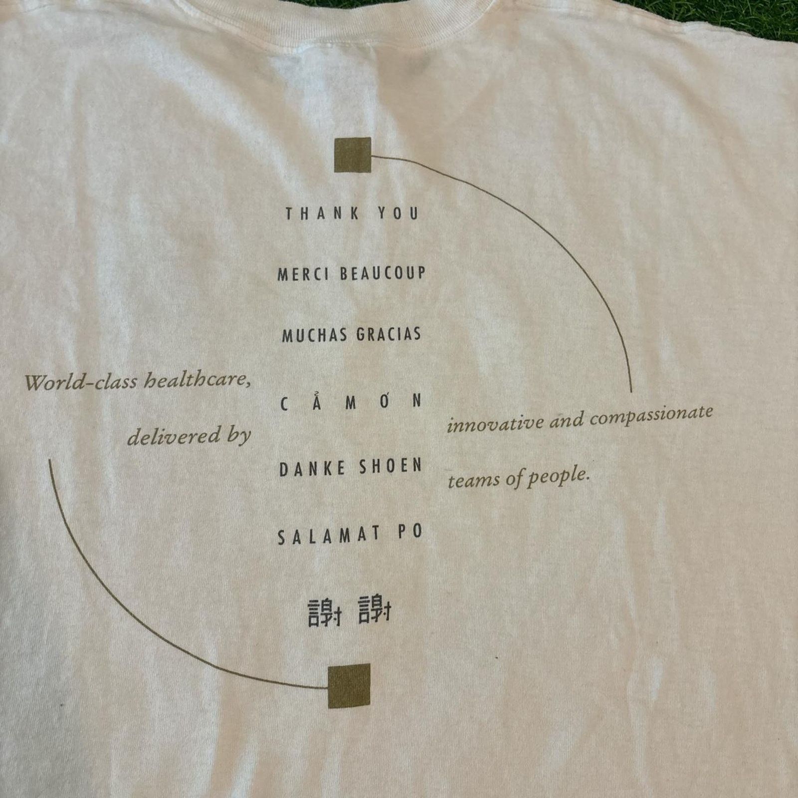 Gildan Vintage White Virginia Mason Staff Appreciation Graphic Tee Size US XL / EU 56 / 4 - 4 Thumbnail