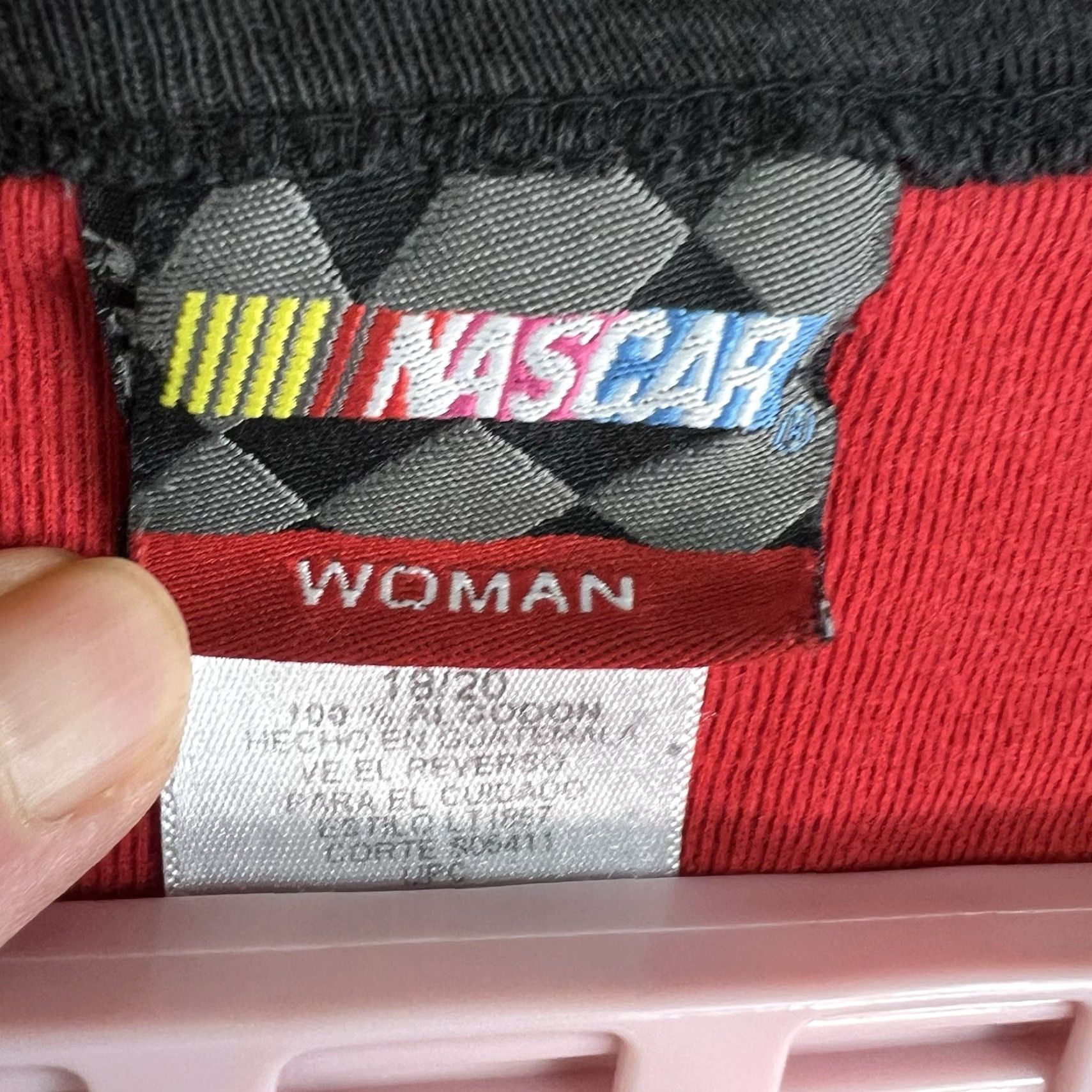 NASCAR NASCAR Built For Speed T-Shirt Womens Size 18 Red Short Sleeve Tunic Colorblock Black Widow Cars Classic Size XXL / US 16-18 / IT 52-54 - 3 Thumbnail