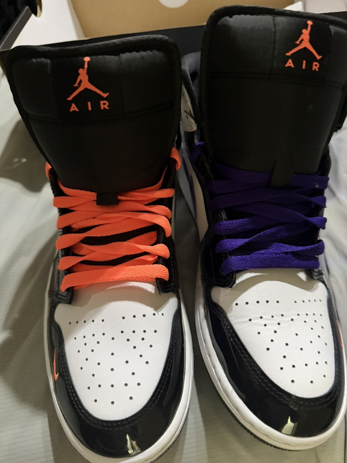 Jordan Brand Jordan 1 MID SE Size US 9 / EU 42 - 6 Thumbnail