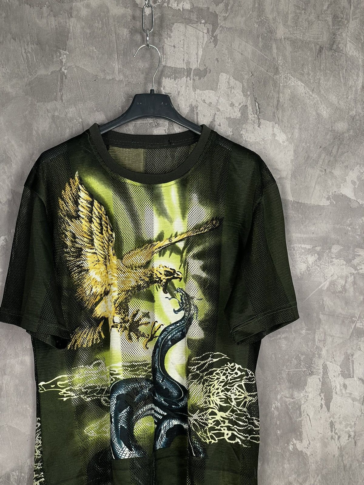 Vintage Vintage 1990’s Art Eagles T Shirt Big Print Y2K Animals Size US L / EU 52-54 / 3 - 4 Thumbnail