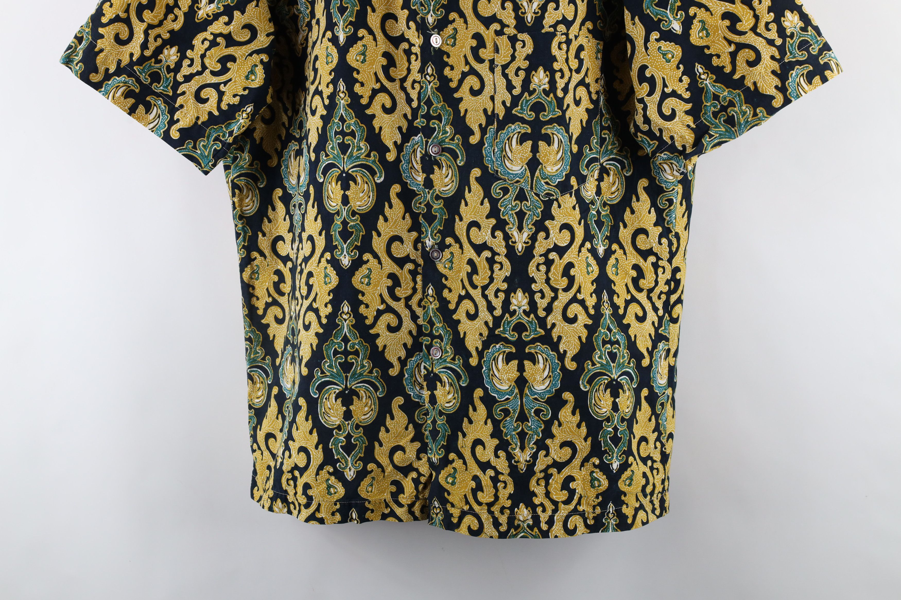 Vintage Vintage 70s Streetwear Geometric Short Sleeve Button Shirt Size US XL / EU 56 / 4 - 3 Thumbnail