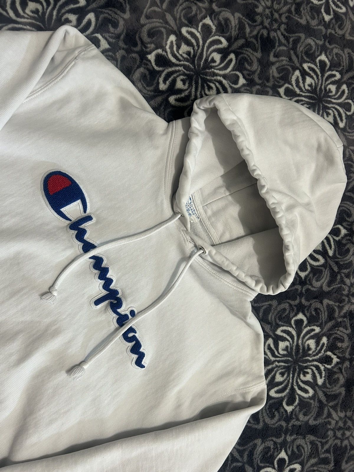 Champion White Champion Reverse Weaves hoodie Size US XL / EU 56 / 4 - 2 Thumbnail