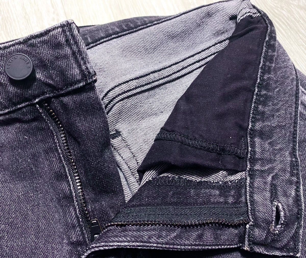 Levi's Made & Crafted Levi’s Line 8 Graphite Black Washed Cropped Jeans Denim Mom Size 28" / US 6 / IT 42 - 14 Thumbnail