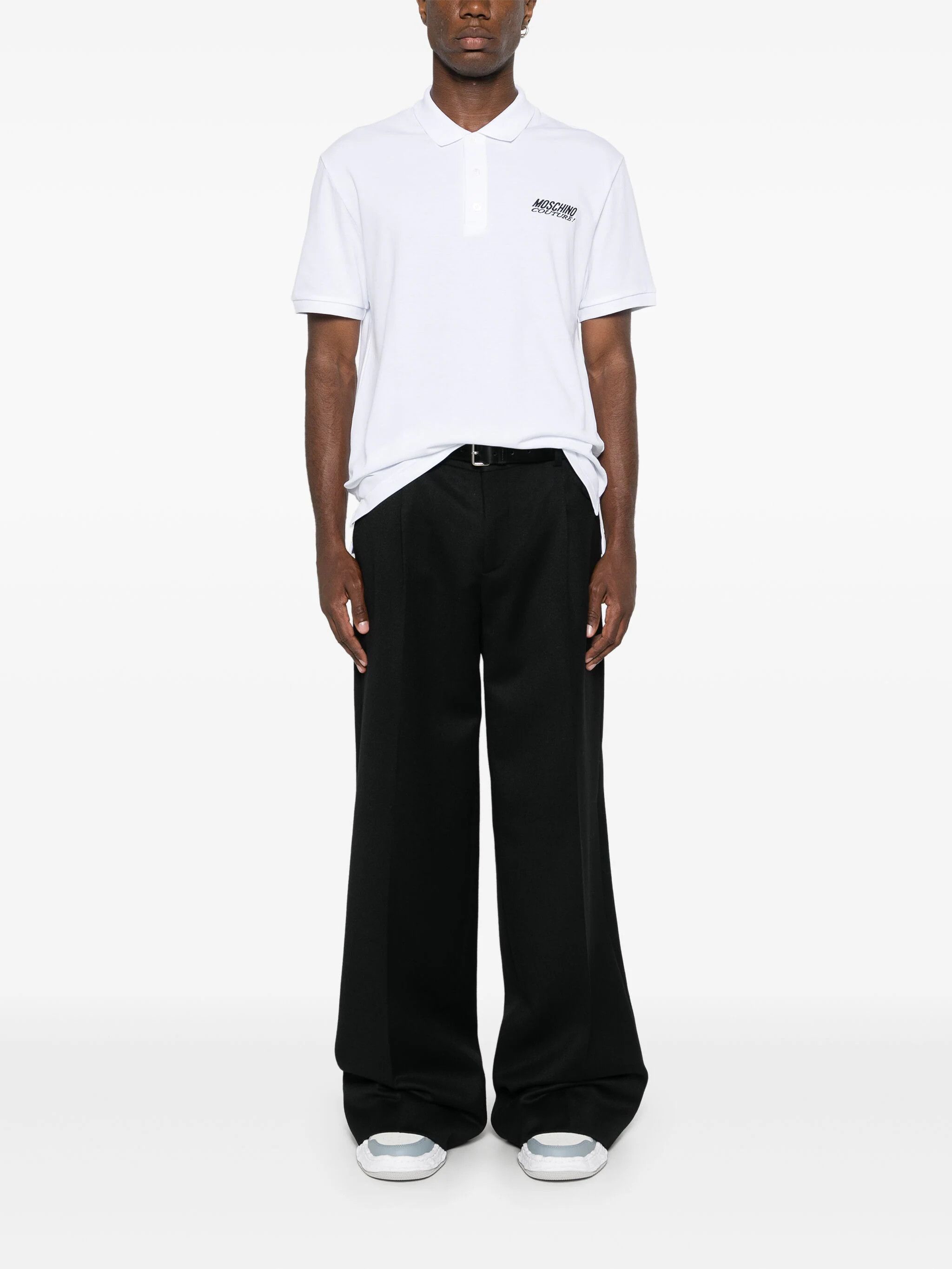 Moschino o1s22i1n0924 Embroidered Logo Polo Shirt in White Size US M / EU 48-50 / 2 - 2 Thumbnail