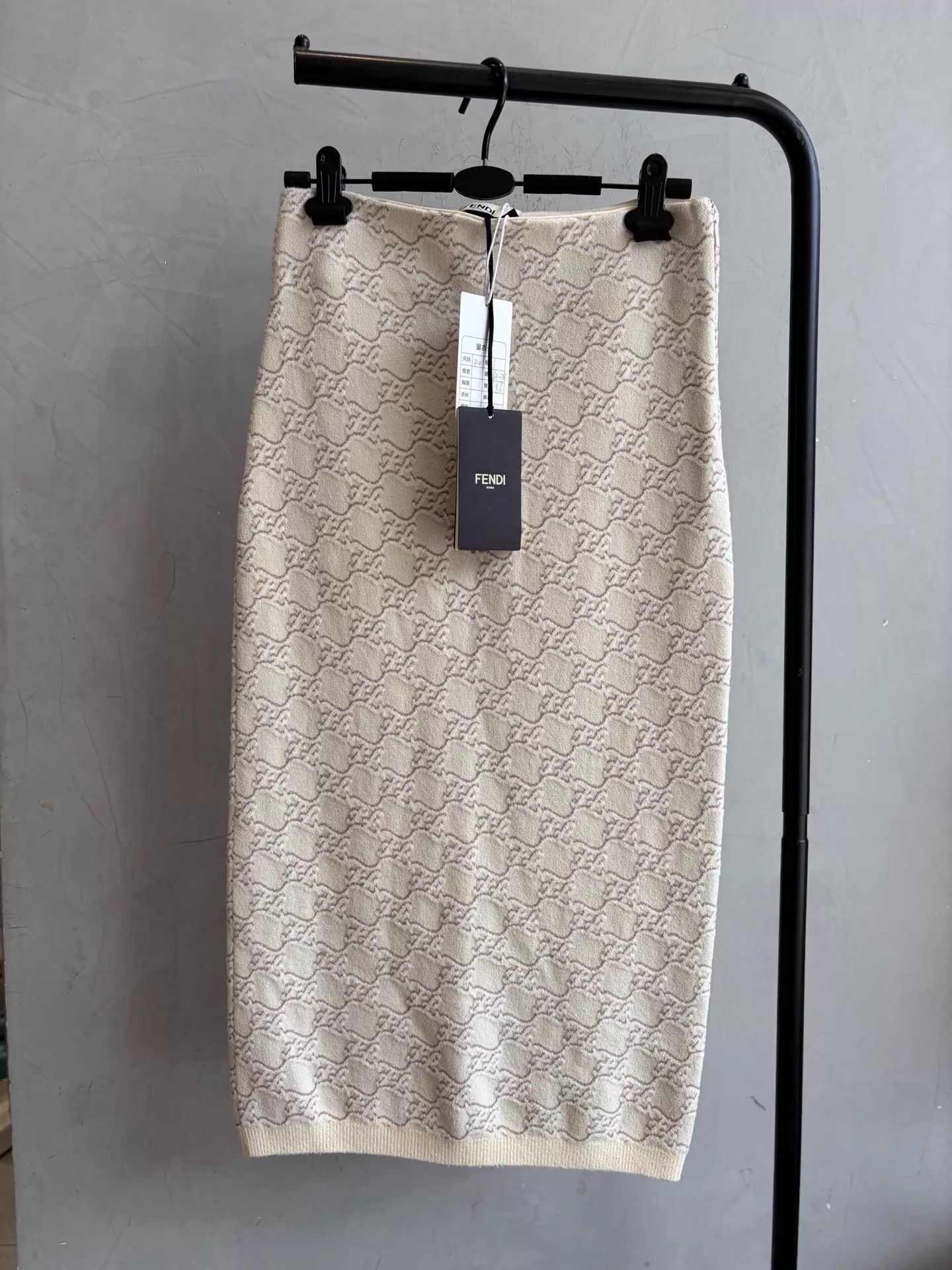 Fendi Fendi FF Monogram Bodycon Skirt NWT Size 40 Size 27" / US 4 / IT 40 - 1 Thumbnail