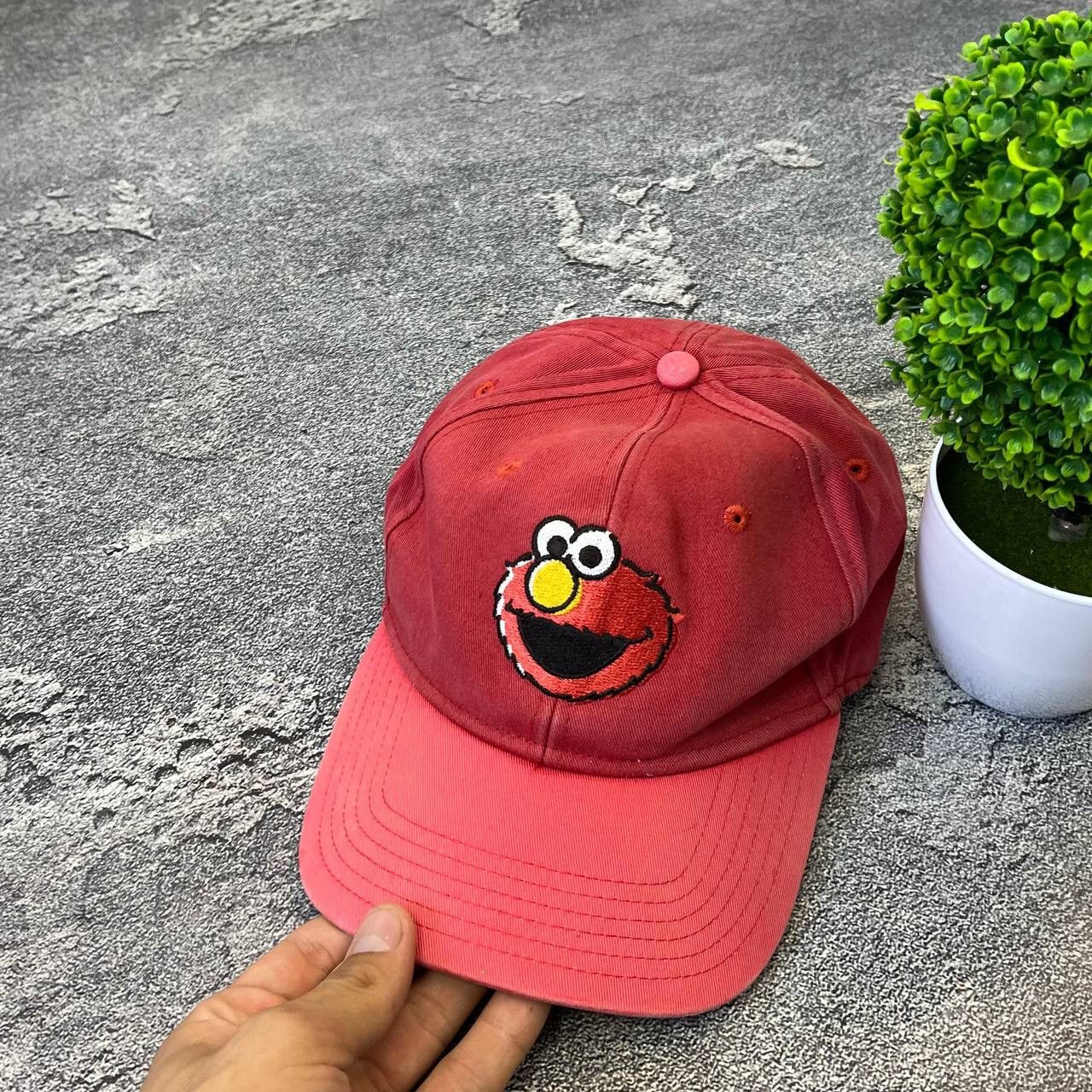 Puma × Vintage Vintage Puma x SesameStreet Red Y2K Hat Size ONE SIZE - 11 Thumbnail
