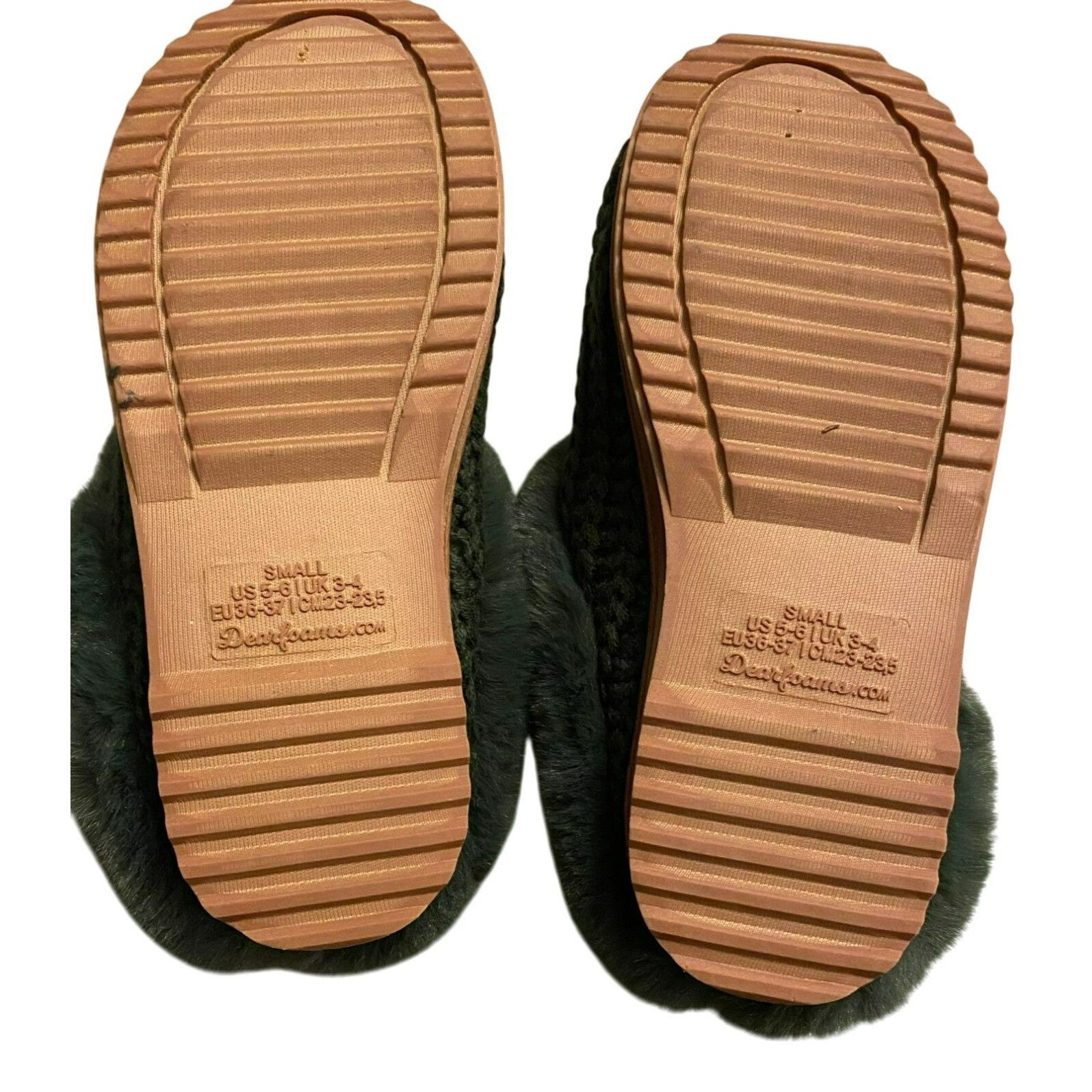 Other Dearfoams Womens Hannah Festive Knit Small 5-6 Clog Slipper Size US 5 / IT 35 - 3 Thumbnail