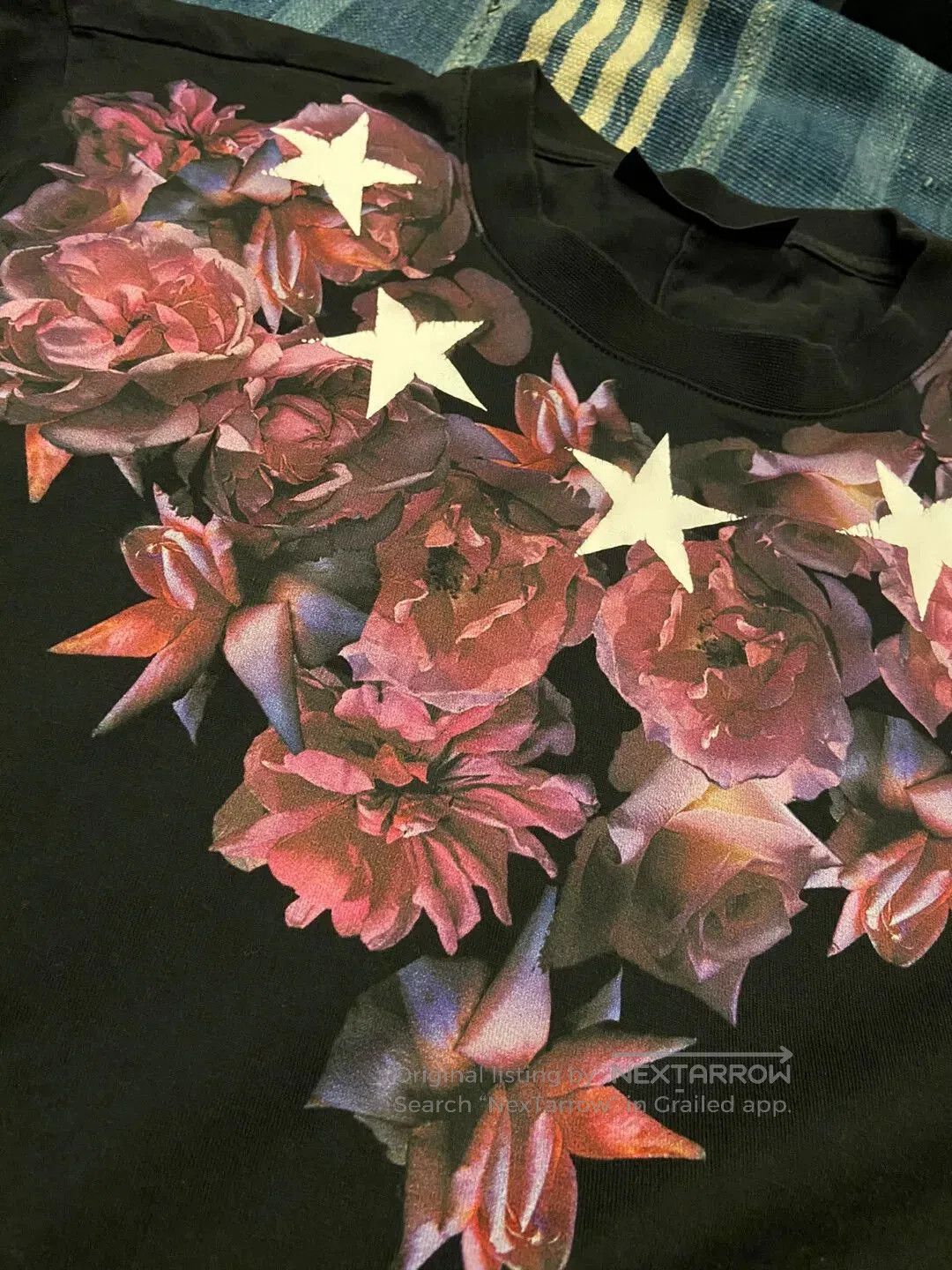 Givenchy givenchy floral star design black t-shirt. Size XS / US 0-2 / IT 36-38 - 3 Thumbnail