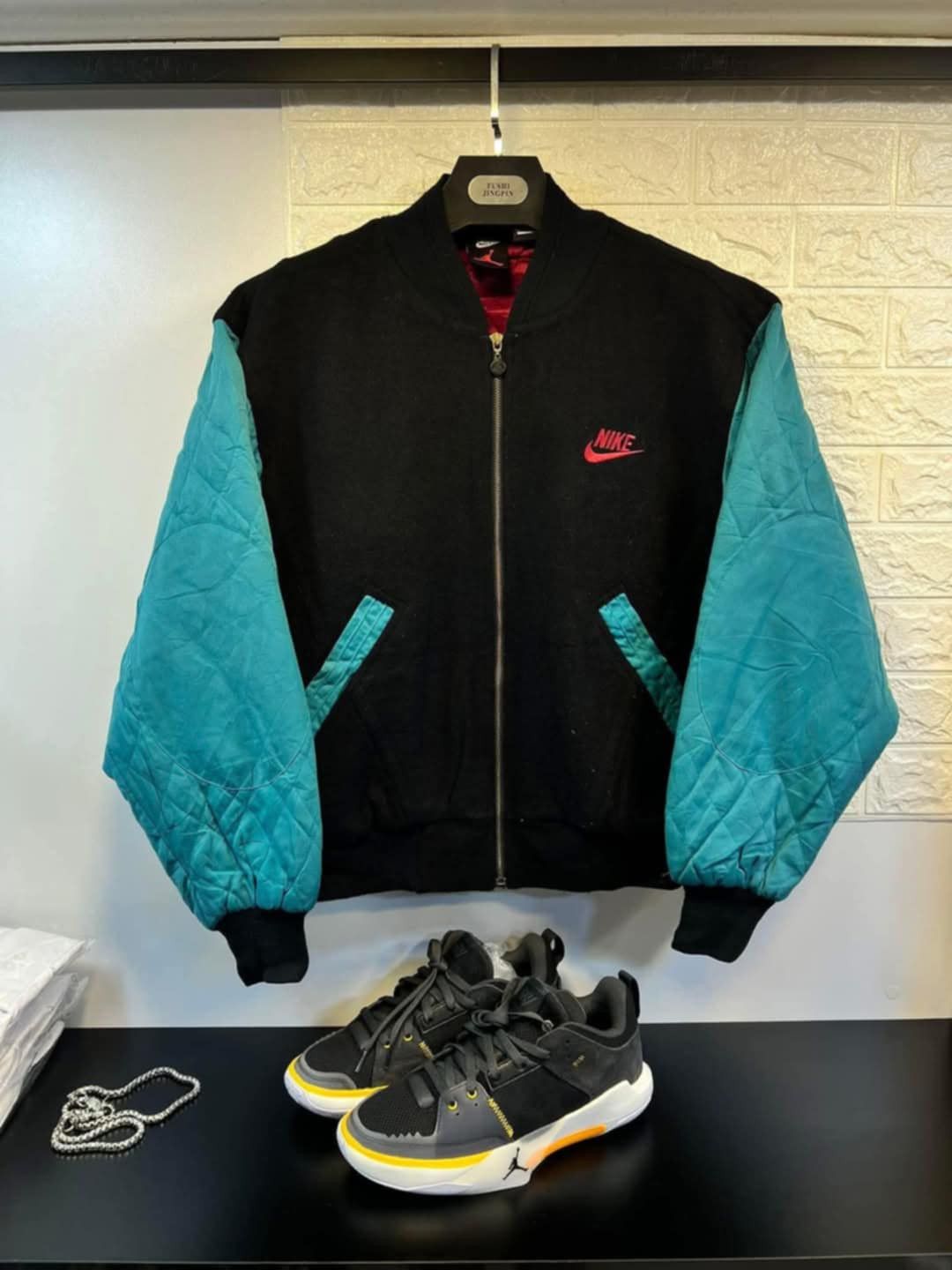 Jordan Brand × Nike vintage Nike Jordan bomber jacket Size US M / EU 48-50 / 2 - 1 Thumbnail