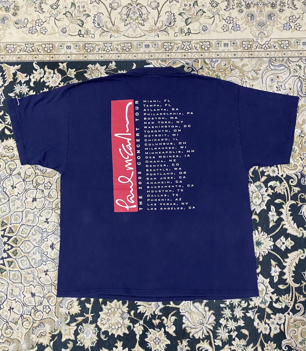 Band Tees Vintage Paul McCartney / The Beatles Frontman Tour Shirt Size US XL / EU 56 / 4 - 9 Thumbnail