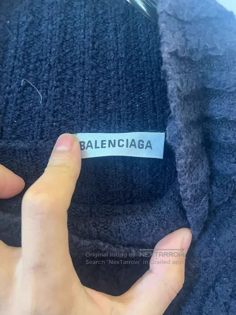 Balenciaga Balenciaga Cursive Logo High Neck Sweater Size US S / EU 44-46 / 1 - 3 Thumbnail