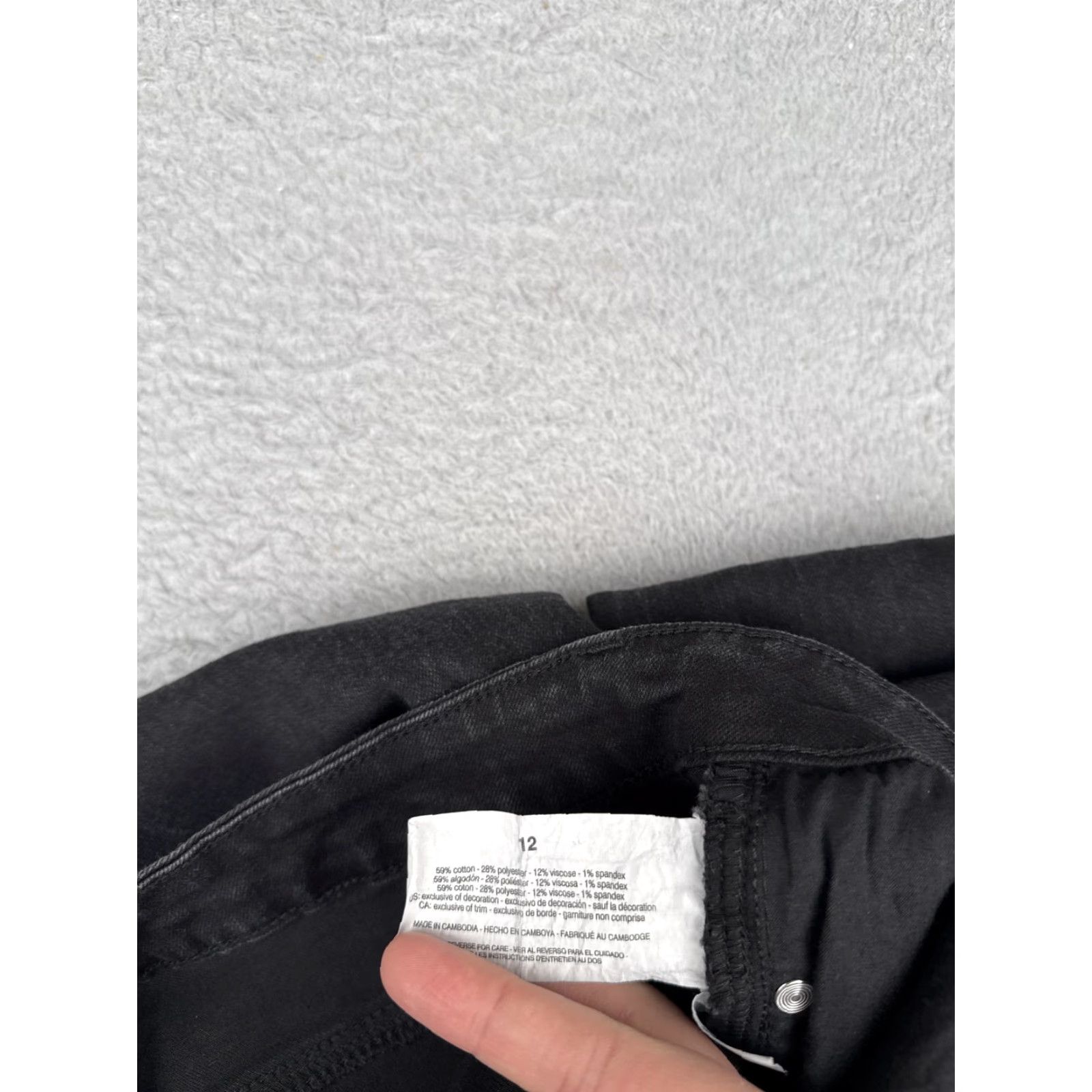 Jessica Simpson Jessica Simpson Jeans Womens 12 Black Skinny Stretch Denim Mid Rise 31x28 Size 34" / US 12 / IT 48 - 7 Thumbnail