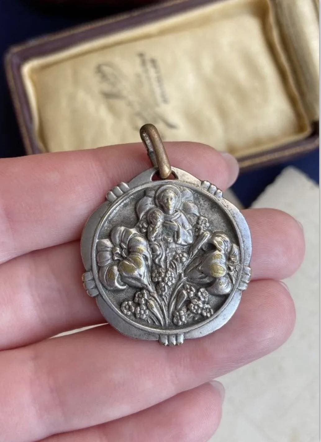 Vintage Vintage Christian Silver Plated Pendant chainSterling Silver Size ONE SIZE - 8 Thumbnail
