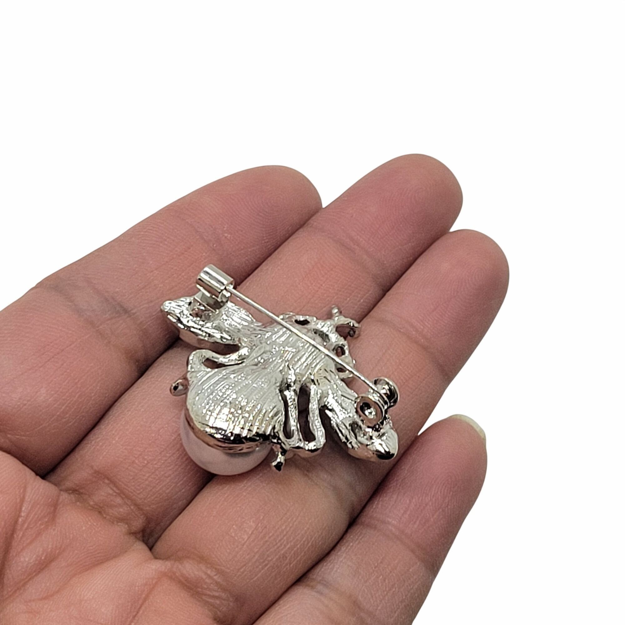 Other ✨Elegant Vintage Style Pearl Bee Brooch Silver Sparkling Cry Size ONE SIZE - 4 Thumbnail